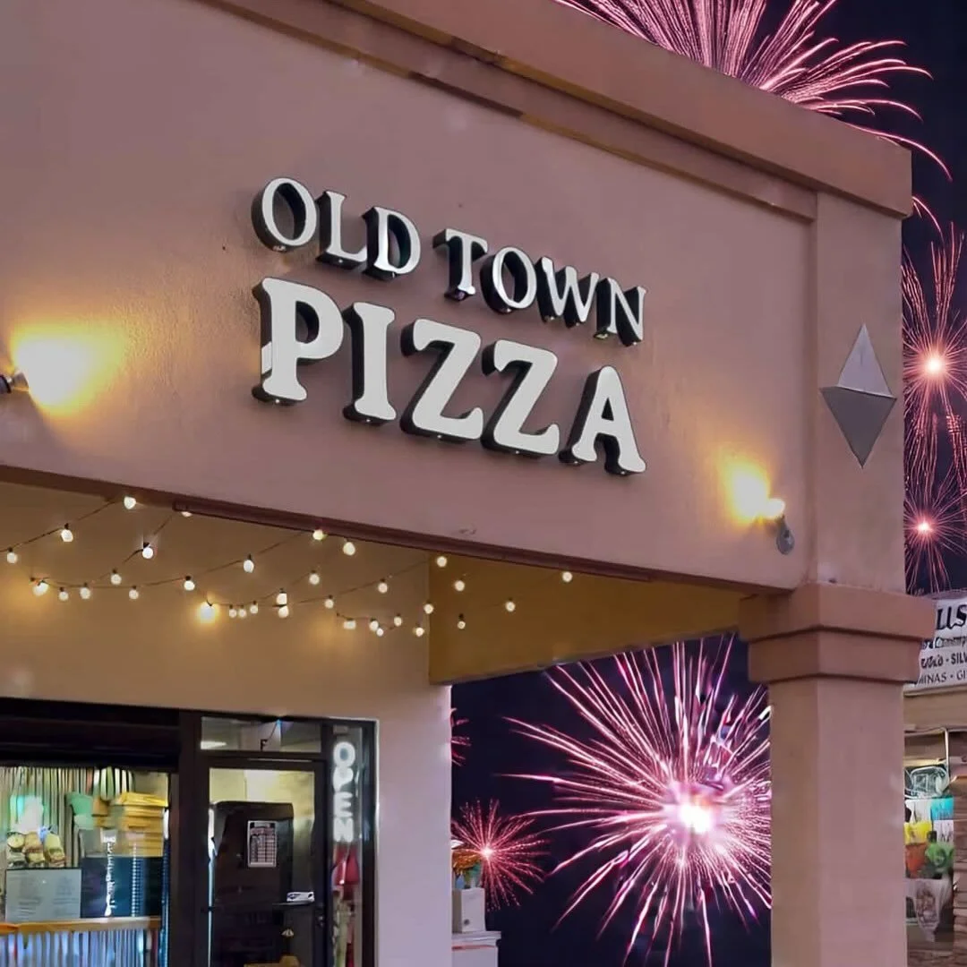 Happy New Years from Old Town Pizza!🎇 the amount of support we have received these last few months have been overwhelming, and we are so happy to be stepping into this new year with you all! Cheers to this upcoming year!&hearts;️