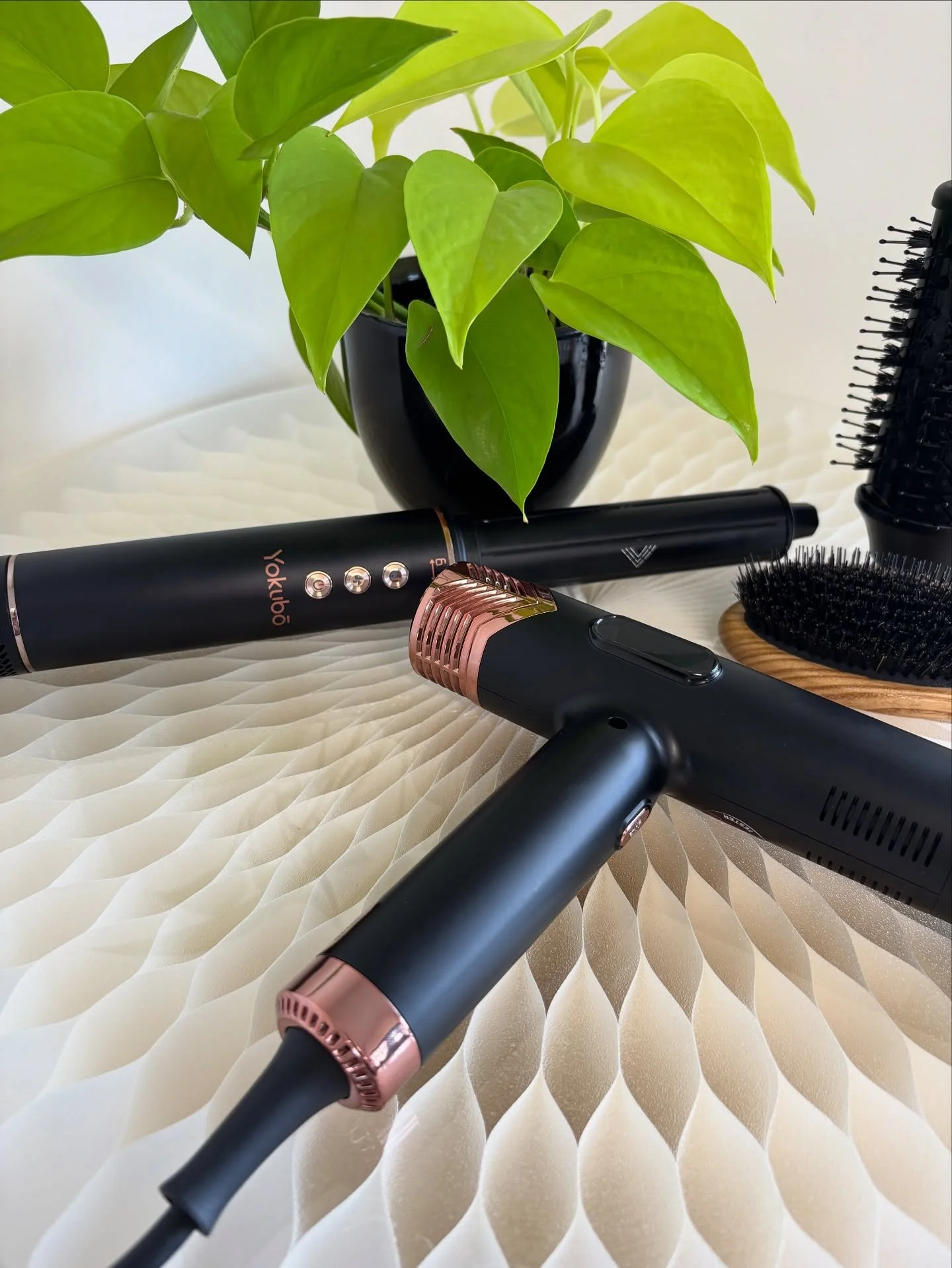 Our tools come in beautiful rose gold too 🤩

#yokubohairtools