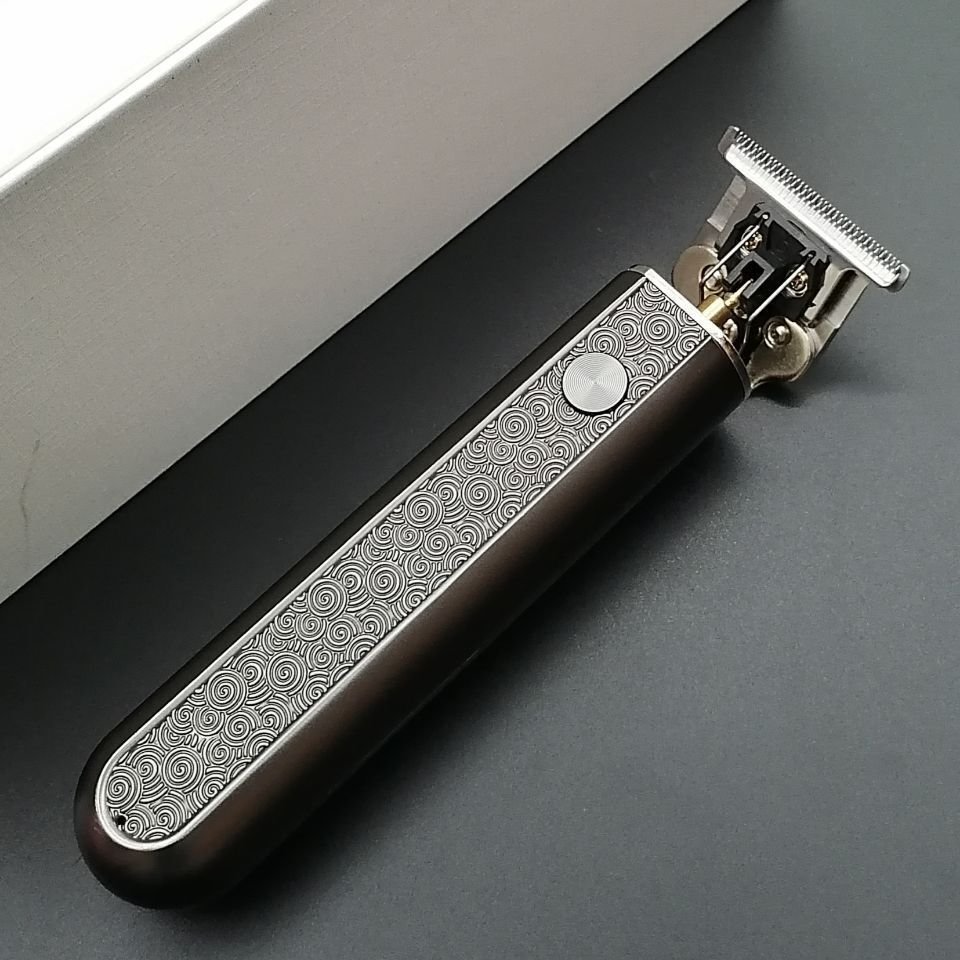 🔥 Meet the Yokubō Hair Trimmer, a must-have for trimming and detailed cutting on all hair types! 

Engineered with stainless steel T-Blades for effortless close-cutting and trimming. The fine teeth are also great for crisp outlines and designs. 

Th