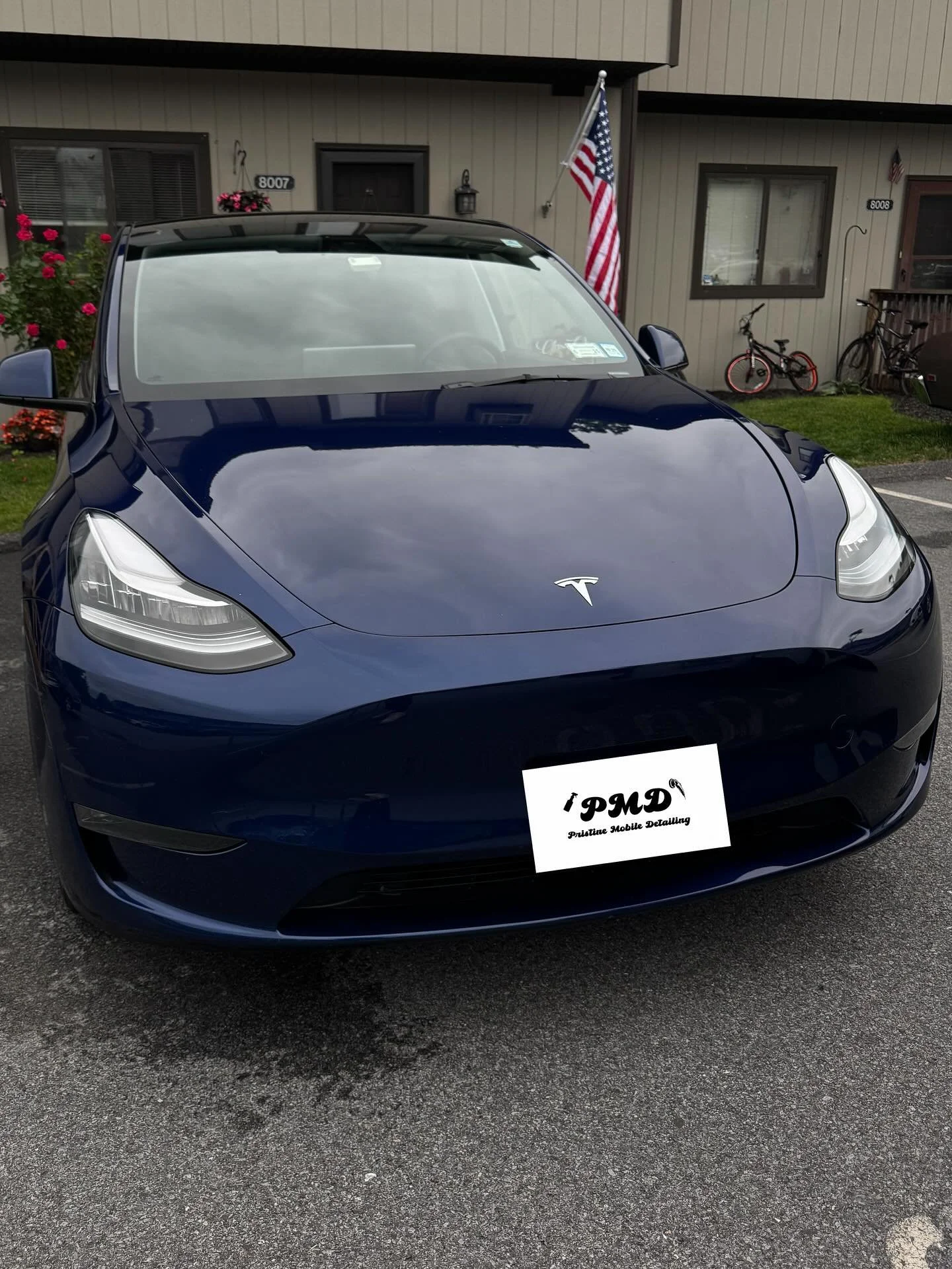 Tesla model Y full detail💫

We bring our own power and water so all you have to is hand over your keys and let us work our magic!

#Pristine #Mobile #Detailing