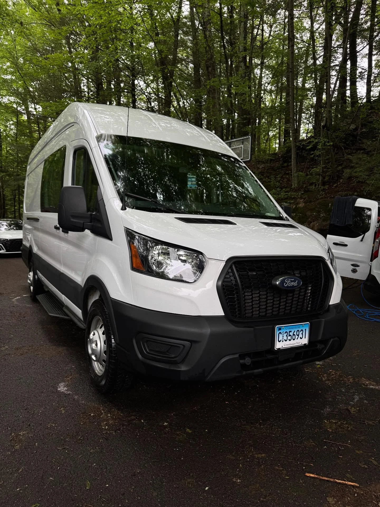 @dashingdeliveries FLEET DETAIL‼️

Dashing Deliveries fleet is always on the move and that comes with some inevitable dirt! 

But we took care of it so his fleet can look as high quality as his service! 

#Pristine #Mobile #Detailing