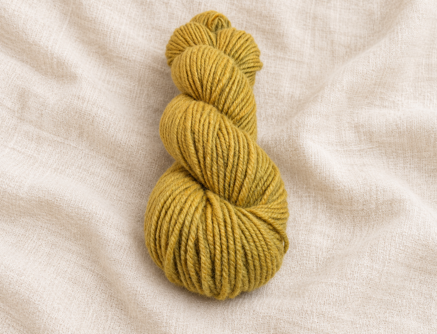 Yarns dyed with natural plant materials