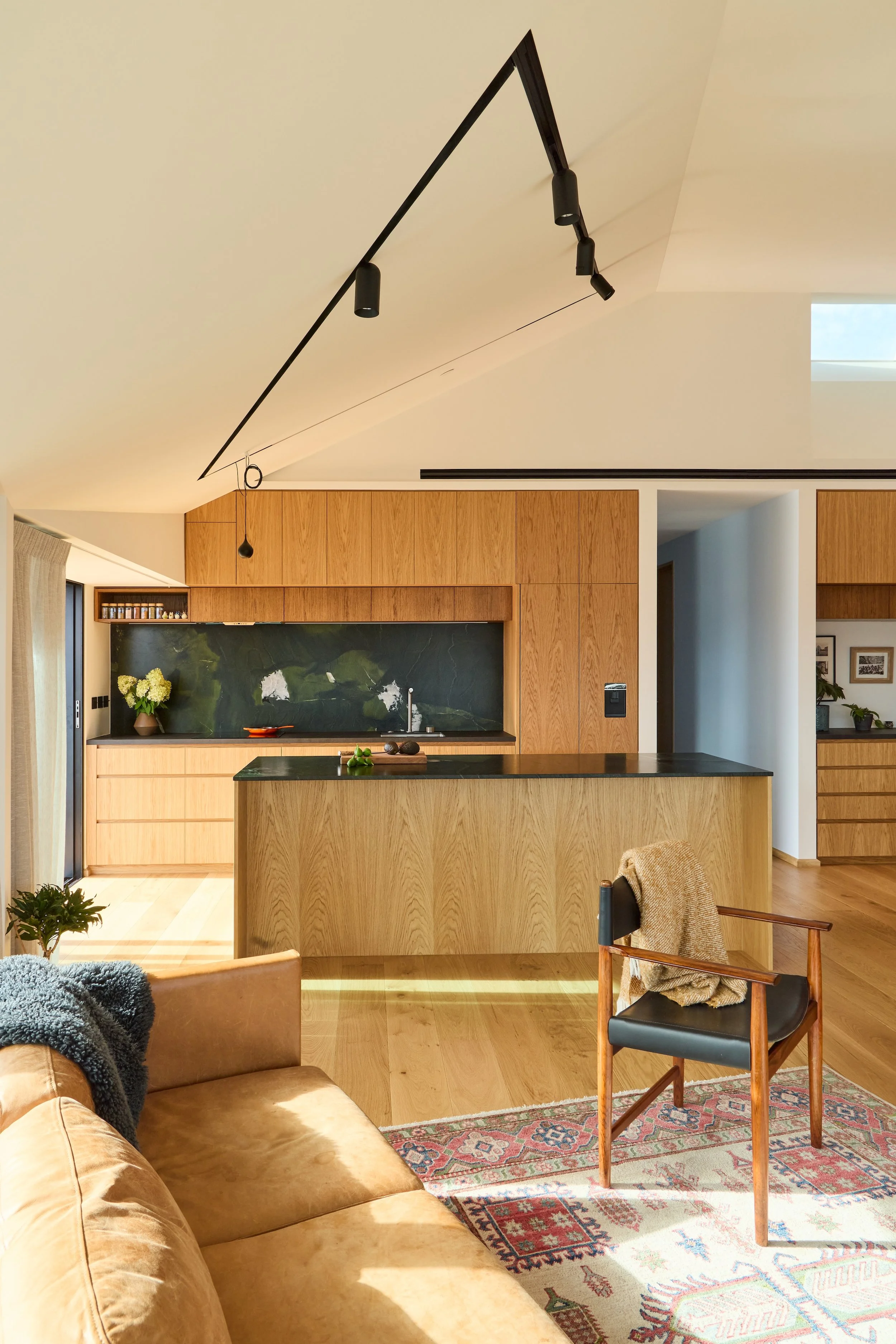 City Residence Ōtautahi Christchurch – Level 6 city apartment with folding roof and Port Hills views by AW Architects (2026)