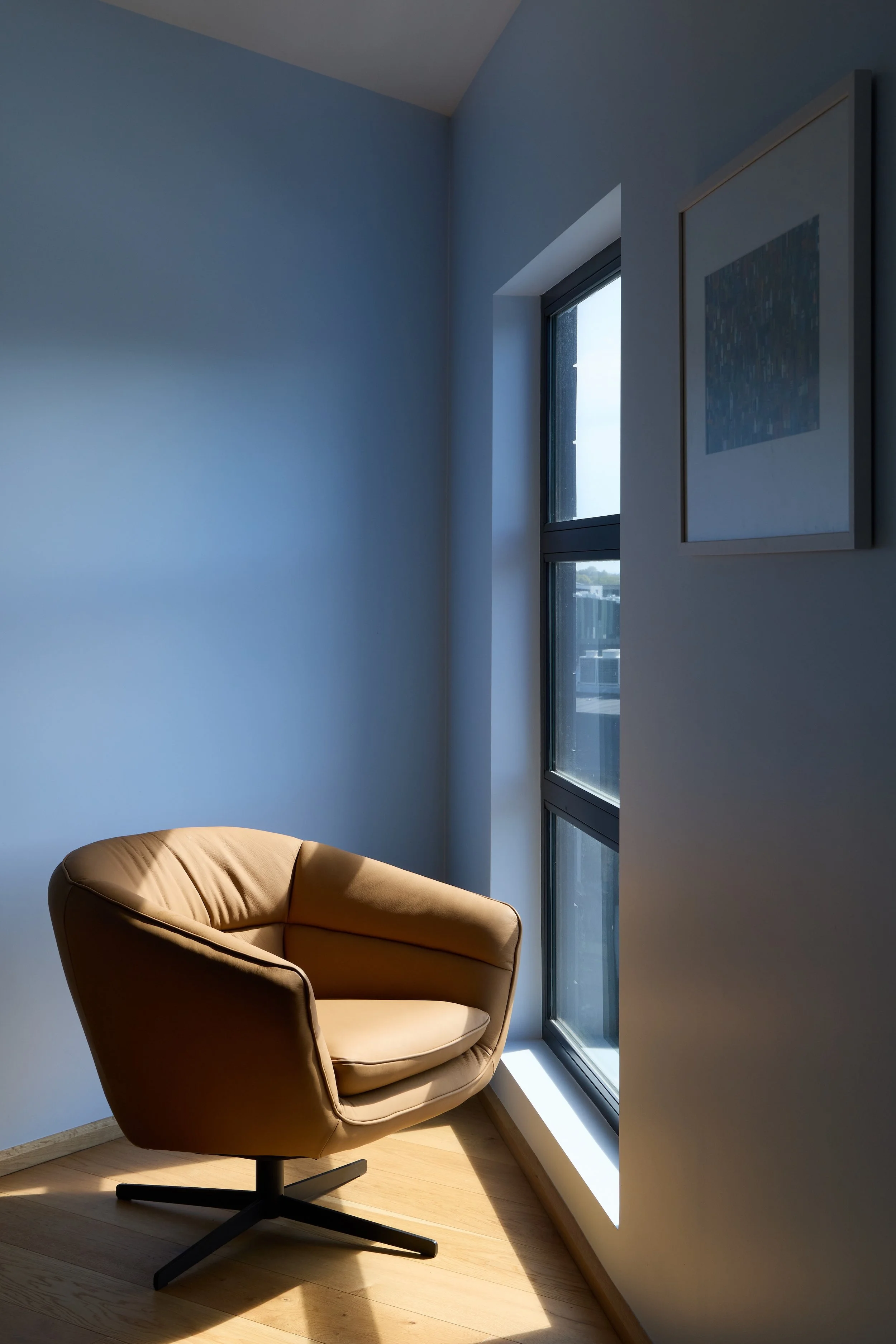 City Residence Ōtautahi Christchurch – Level 6 city apartment with folding roof and Port Hills views by AW Architects (2026)