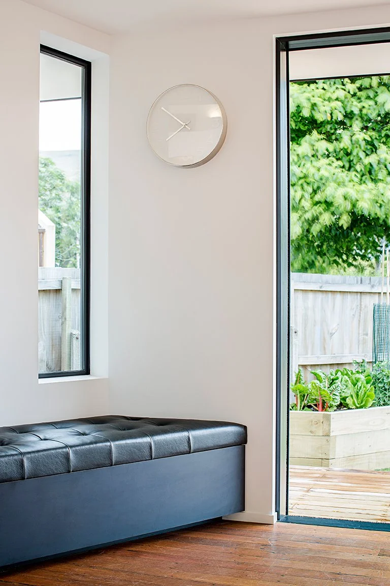 Sumner House – Christchurch rebuild home with maple courtyard and recycled materials by AW Architects (2016)