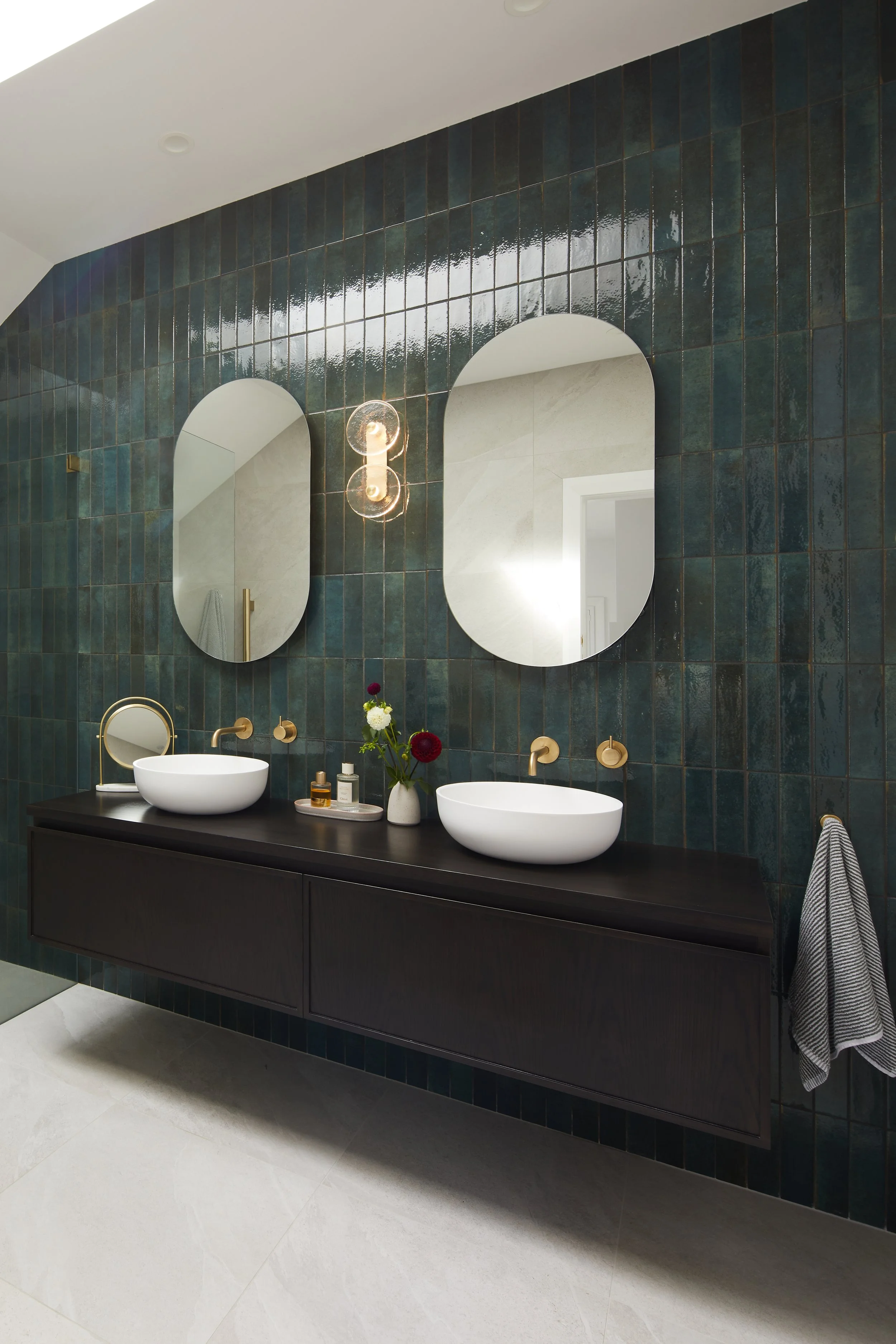 Strowan Christchurch villa renovation with modern lighting – AW Architects Home Finalist 2024