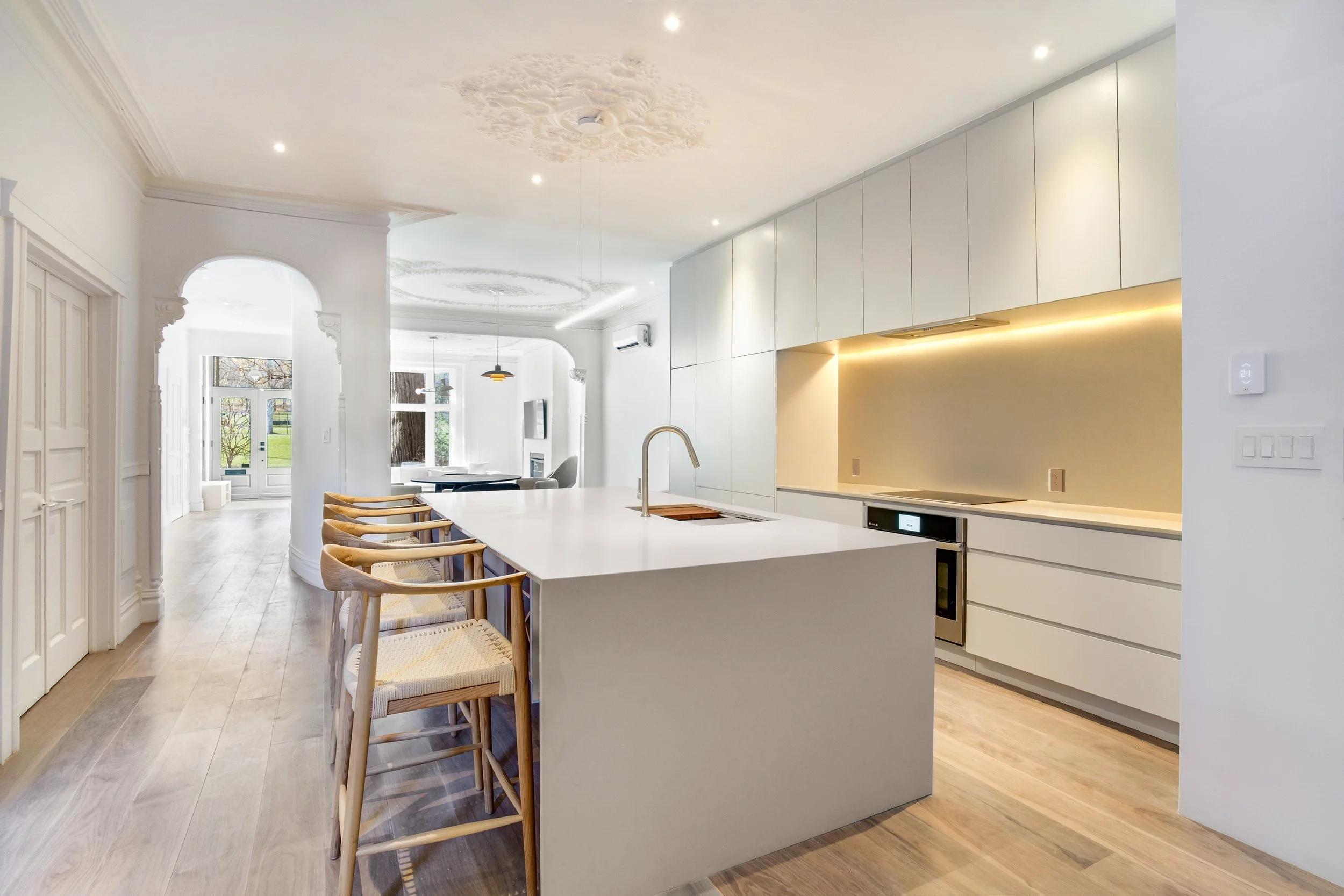 Une image de la maison flottante.