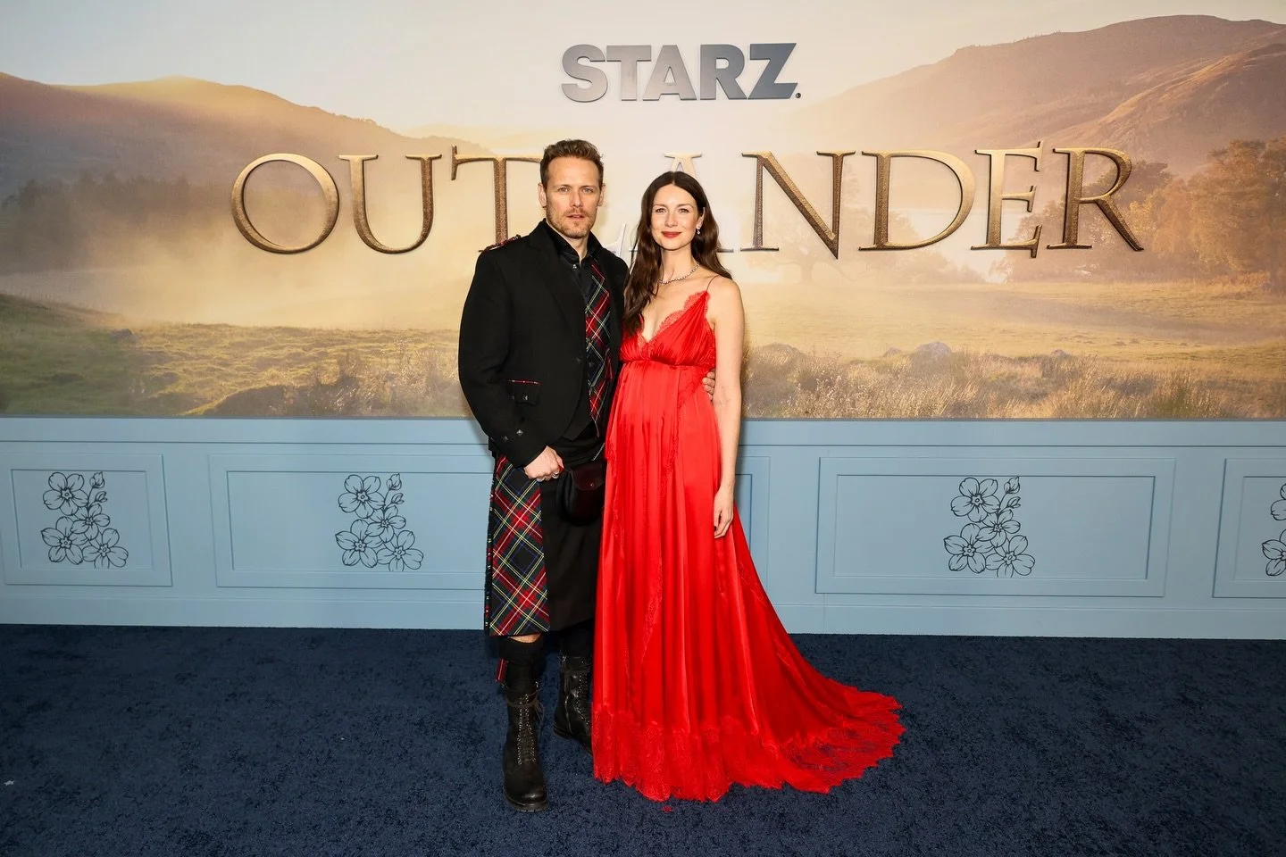 All roads lead here. Stepping onto the carpet for the final chapter, the Outlander Season 8 Premiere. ⛰️🪨🎬

Outlander Season 8 Premiere | New York | 3.2.26