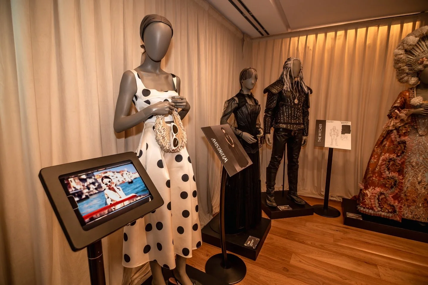 Where costumes, sound, and visuals steal the show at Netflix FYSEE ✨🎞️👠

FYSEE 2026 | Los Angeles | 5.12.26 - 5.20.26

#NetflixFYSEE #NetflixEvents #FYSEE #ROMA #westhaus