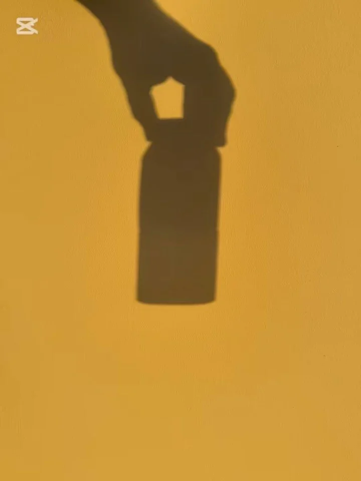 A studio that doesn&rsquo;t feel like a studio.
We believe exercise shouldn&rsquo;t feel like a chore.
You should feel excited, not apprehensive.
Energised, not exhausted.

We offer a holistic experience that trains both the mind and the body.
A stud