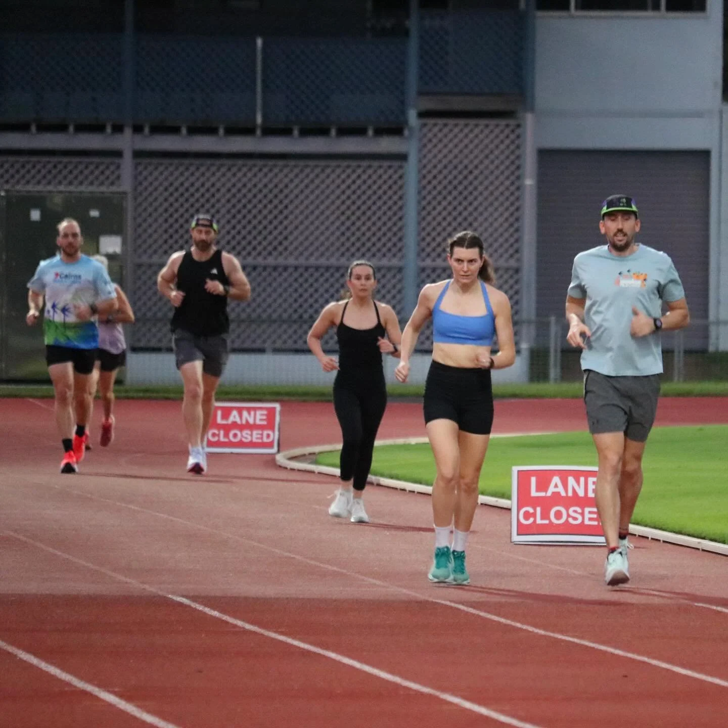 Track night!! 🏃&zwj;♀️💨 

🦊 

Pm for Coaching &amp; Training Plans for the upcoming Middle East Tri &amp; Run season! 

#dubairunning #runnersofinstagram #dubairun #kitebeach #runclub #runclubdubai #t100 #t100dubai #t100qatar #dubai #abudhabi #tri