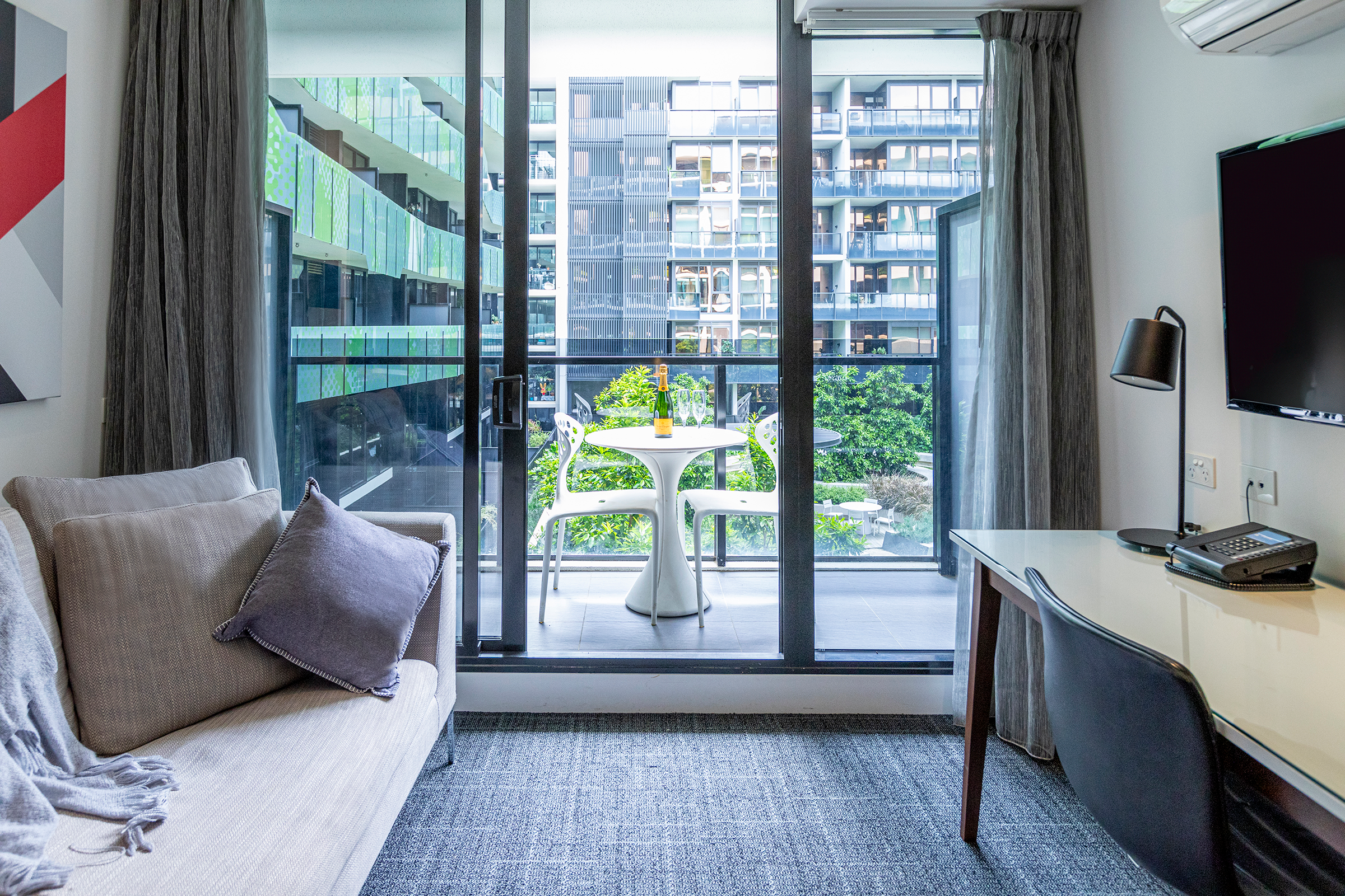 MainStay Suites Abbotsford