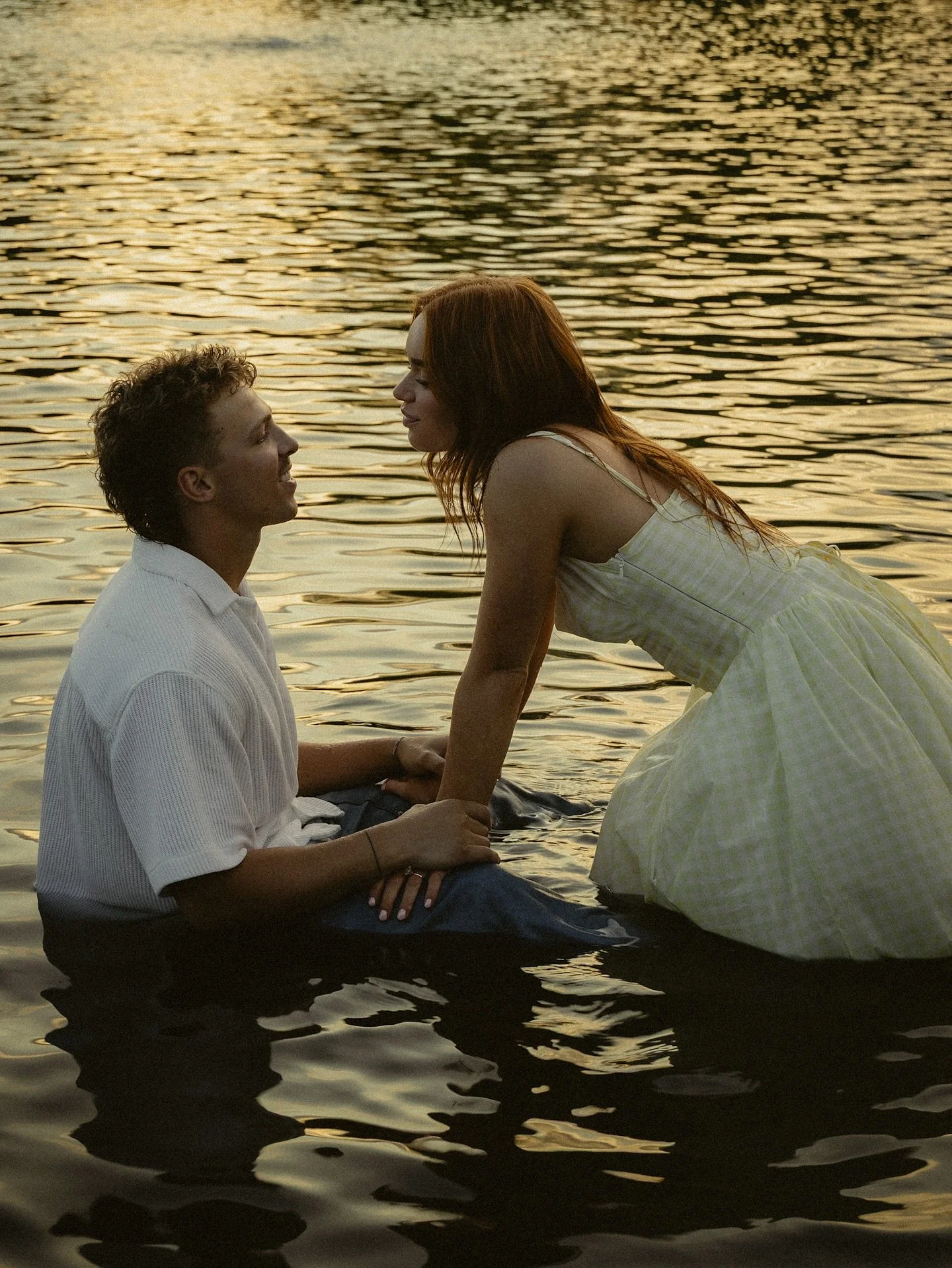 something about golden light + water 💛

#cinematicphotographer #utahcinematicphotographer #utahweddingphotographer #utahphotographer #utahcouplesphotographer