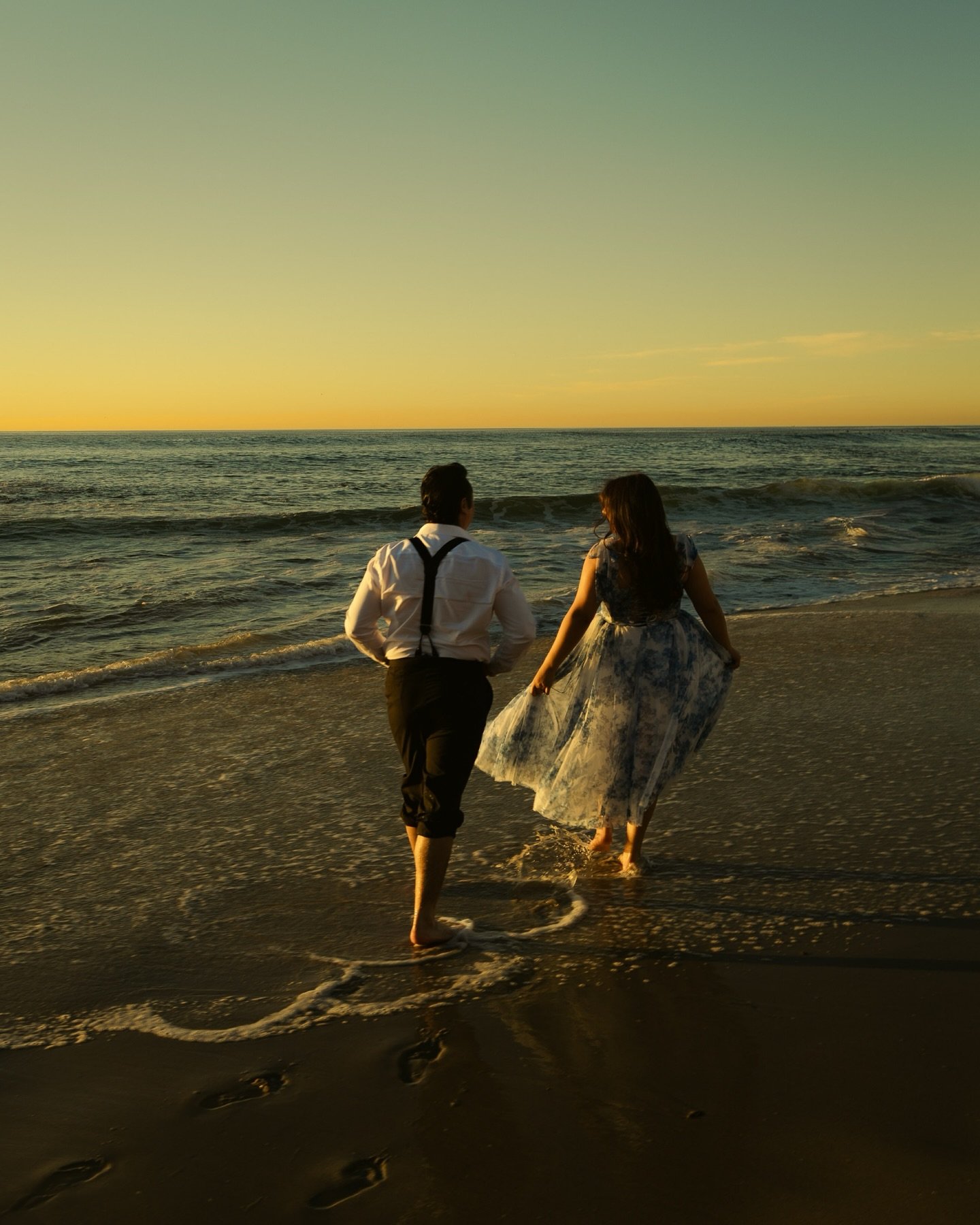 Alondra &amp; Brian &ldquo;Lost At Sea&rdquo; 

.
.
.
#engagementsession #sandiegoengagement #cinematicweddingphotographer #cinematicportraits