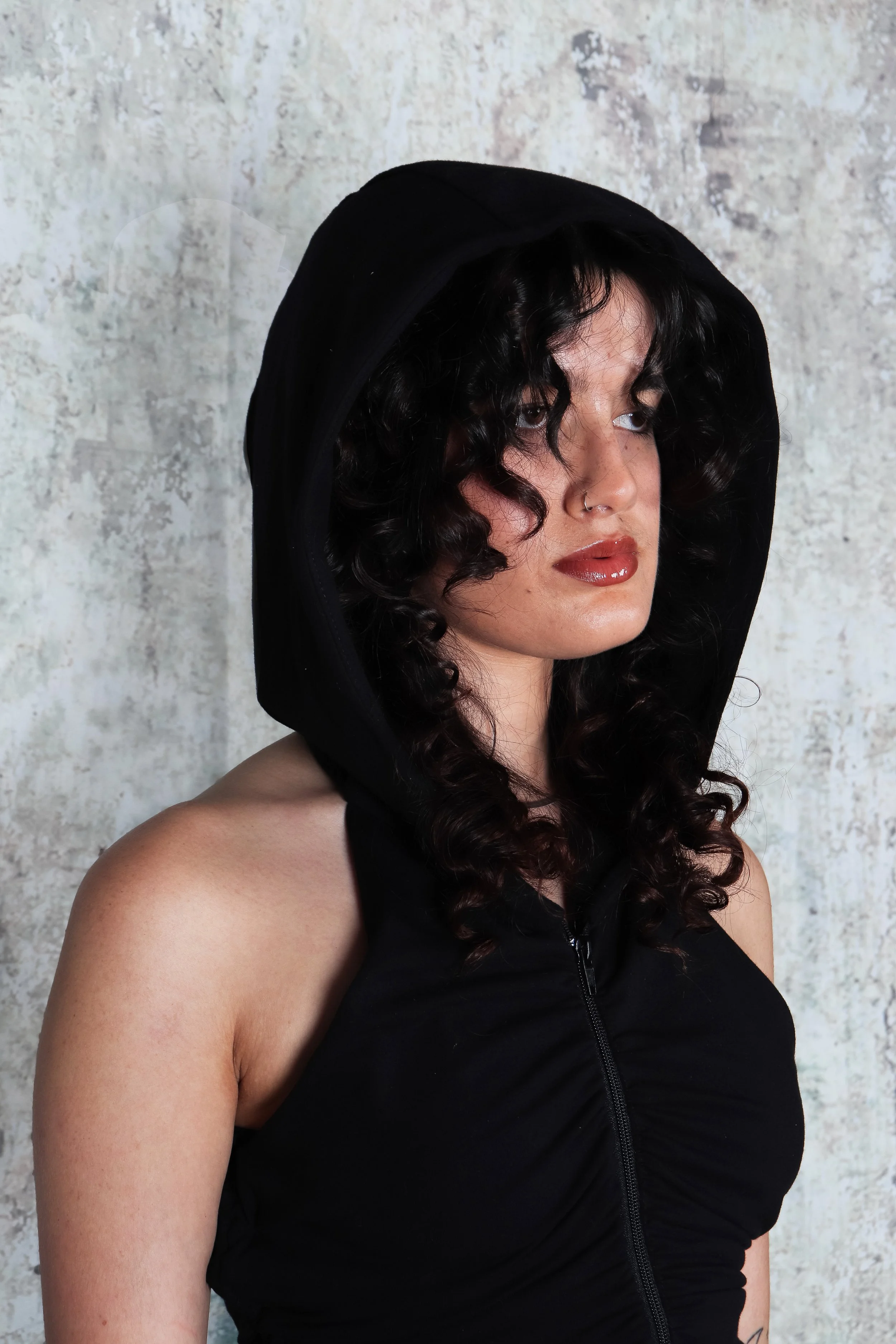 Elektra tank black head.jpg