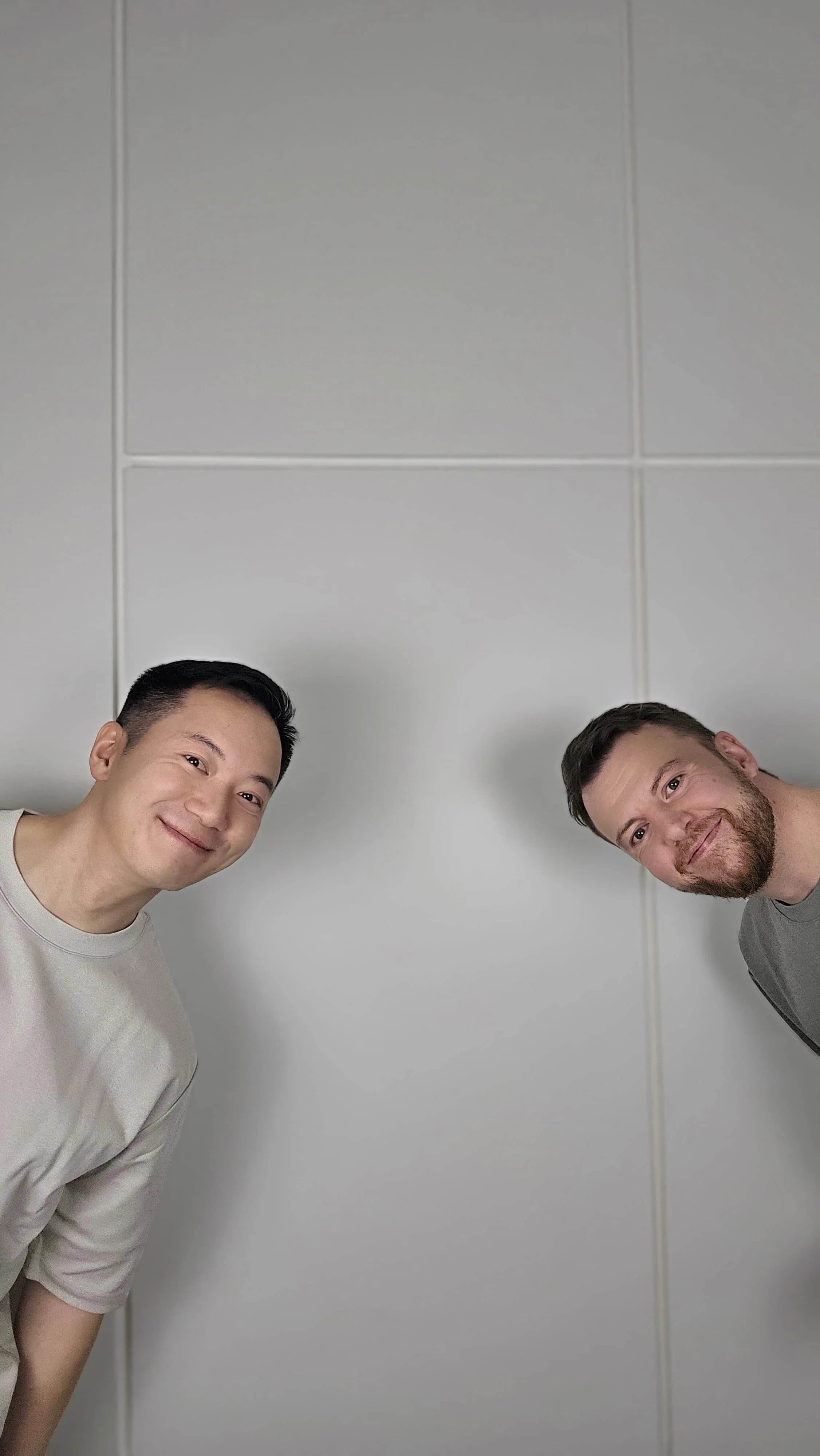 Das Gründer-Team von Kame Physiotherapie in Berlin-Steglitz – Experten für Kiefer- und Nackenbehandlungen im Grounded Studio.