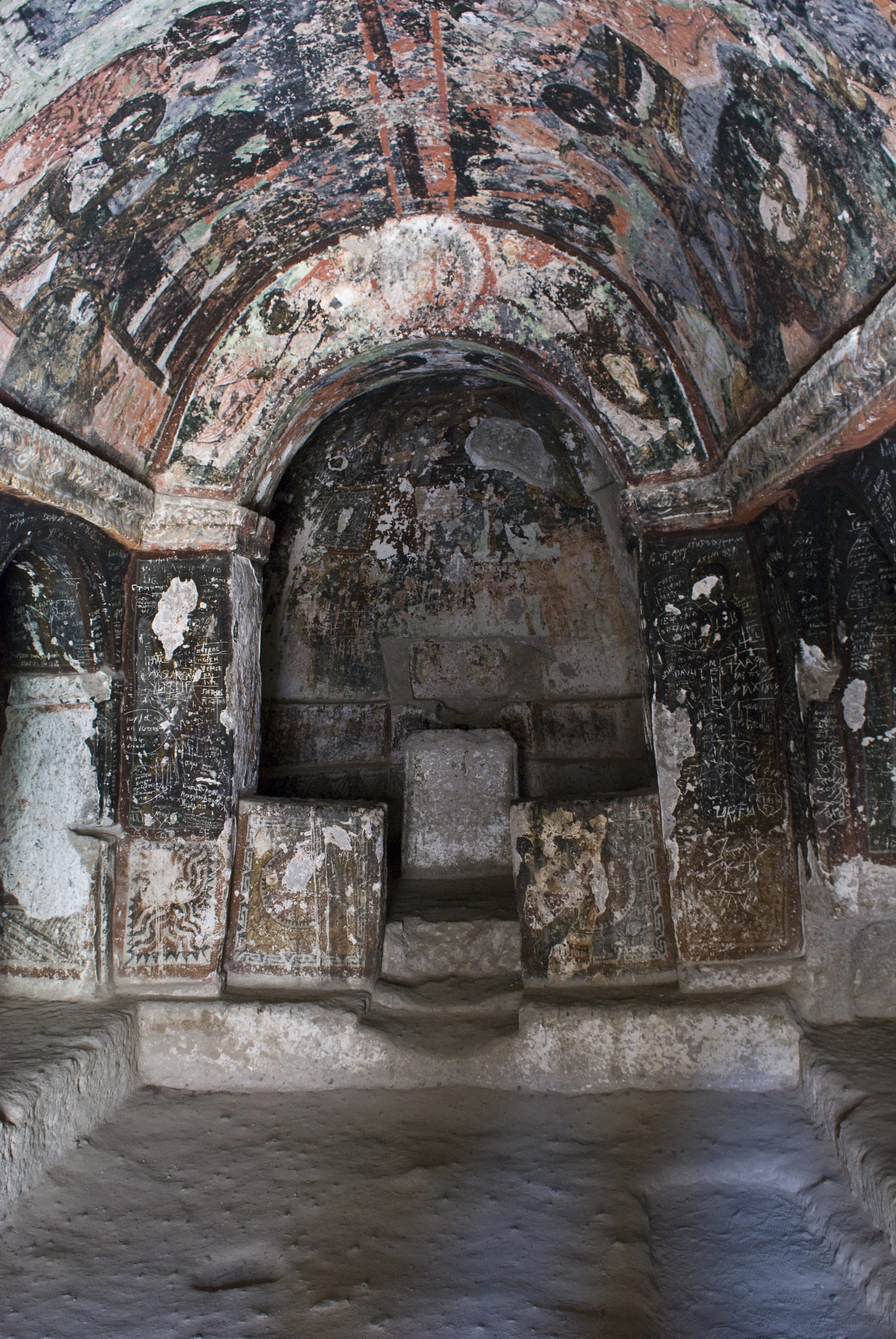 Valle di Soğanlı - chiesa rupestre