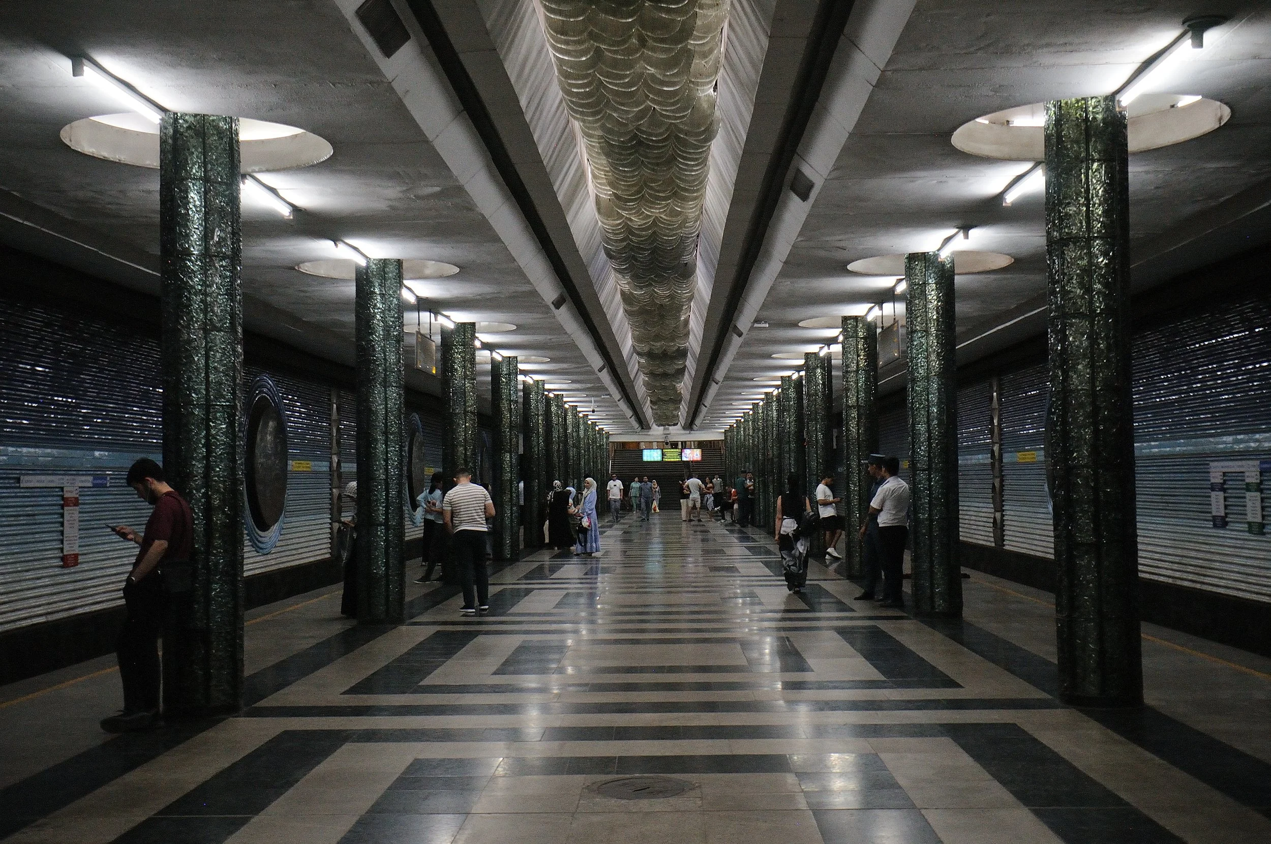Tashkent - stazione della metropolitana dedicata ai cosmonauti sovietici