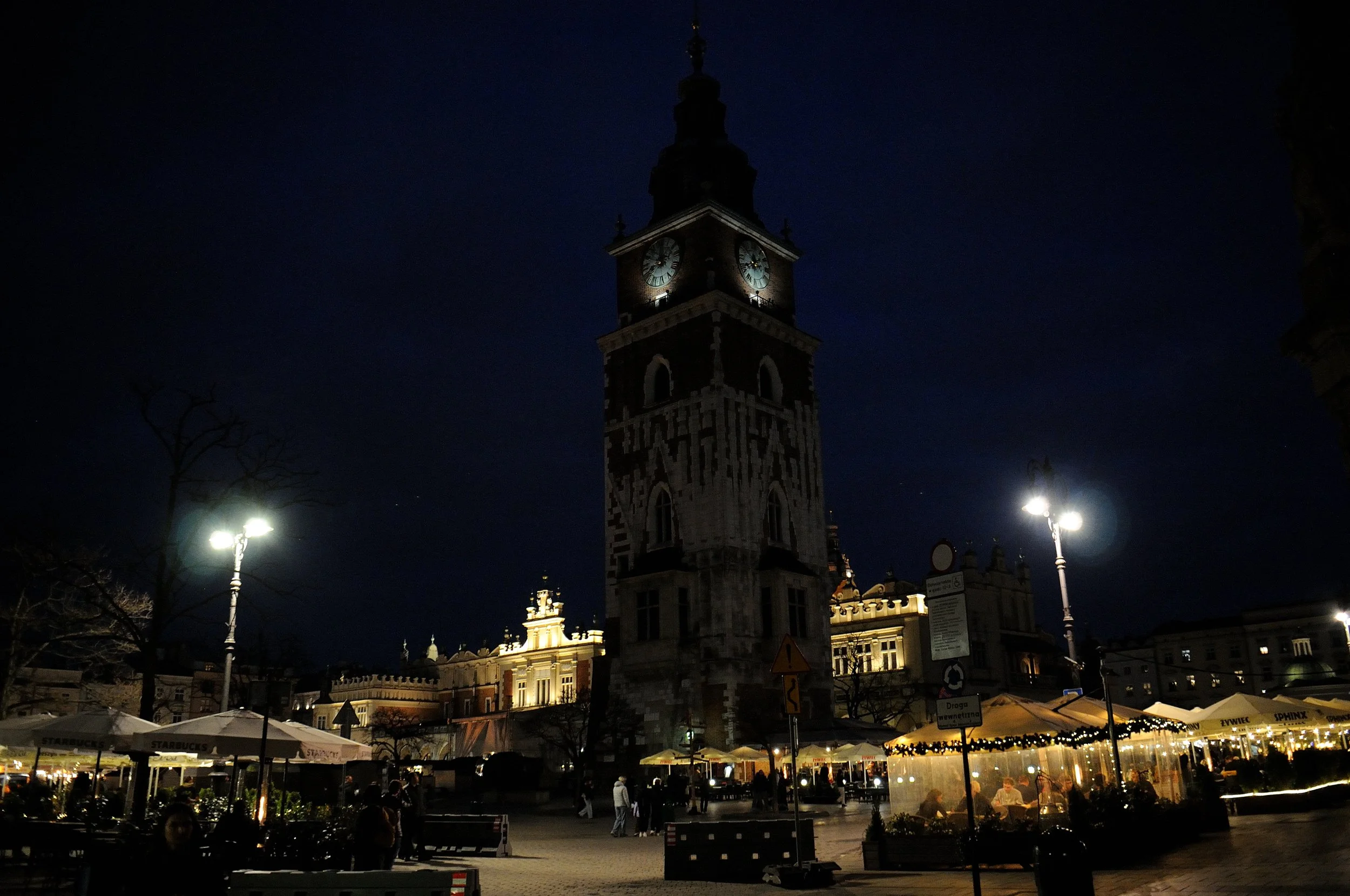 Piazza del Mercato principale - la medievale Torre del Municipio