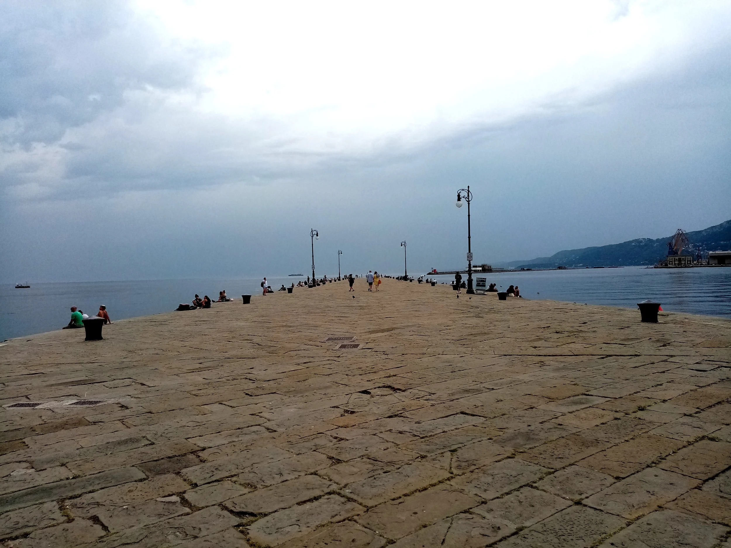 Trieste - banchina del porto