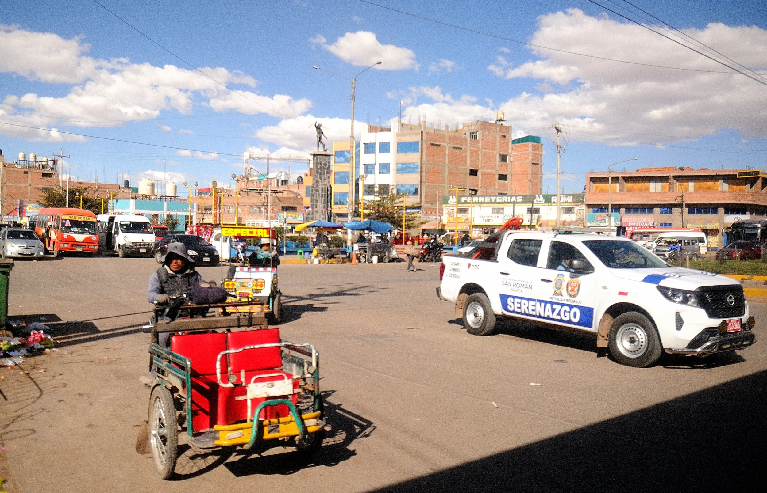 Juliaca - a circa 40 km da Puno, nella città è presente il principale aeroporto della regione. Da qui prenderemo il volo che ci riporterà a Lima.