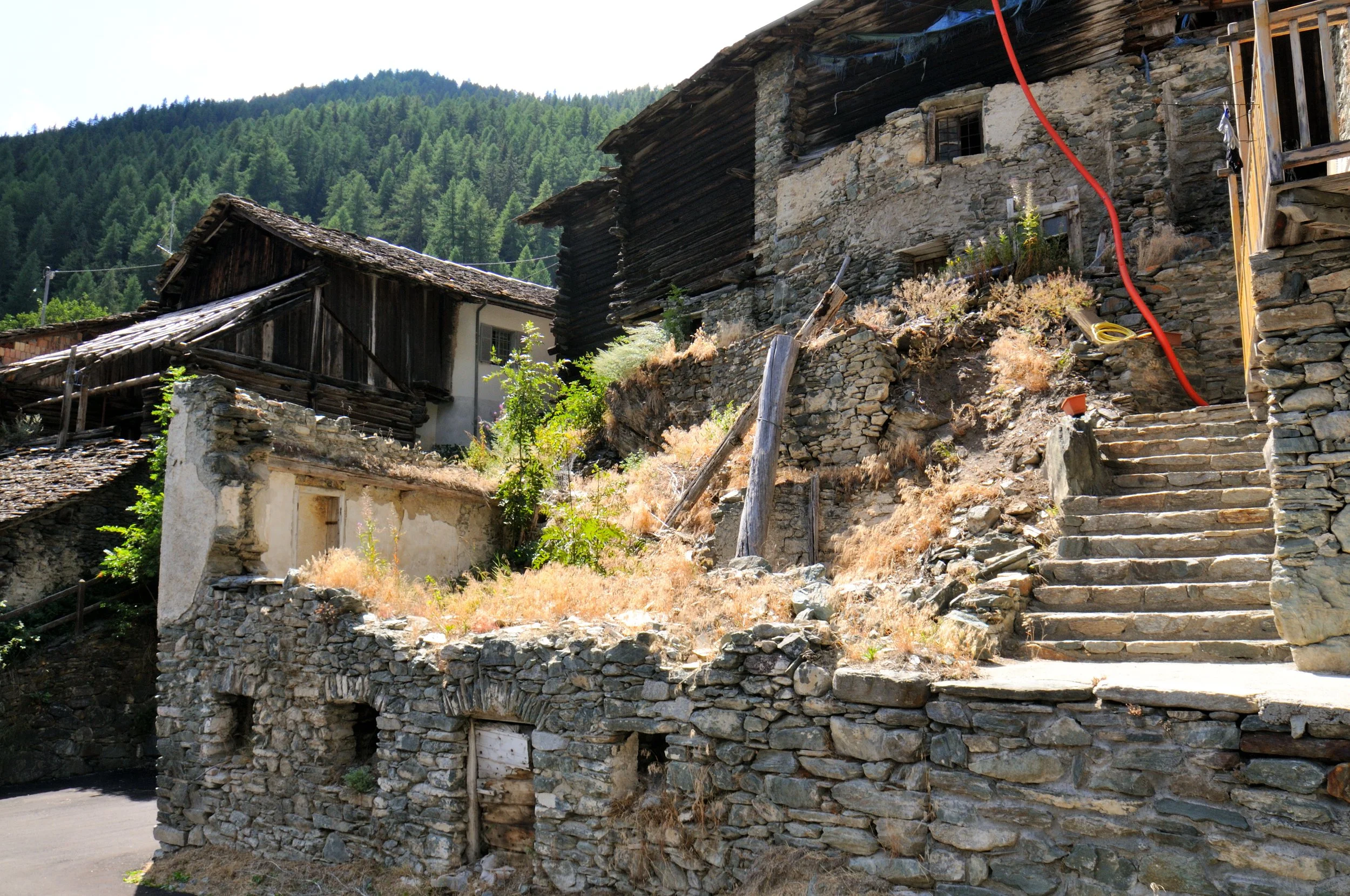Valsavarenche - villaggio di Creton, venti minuti a piedi da Bien.