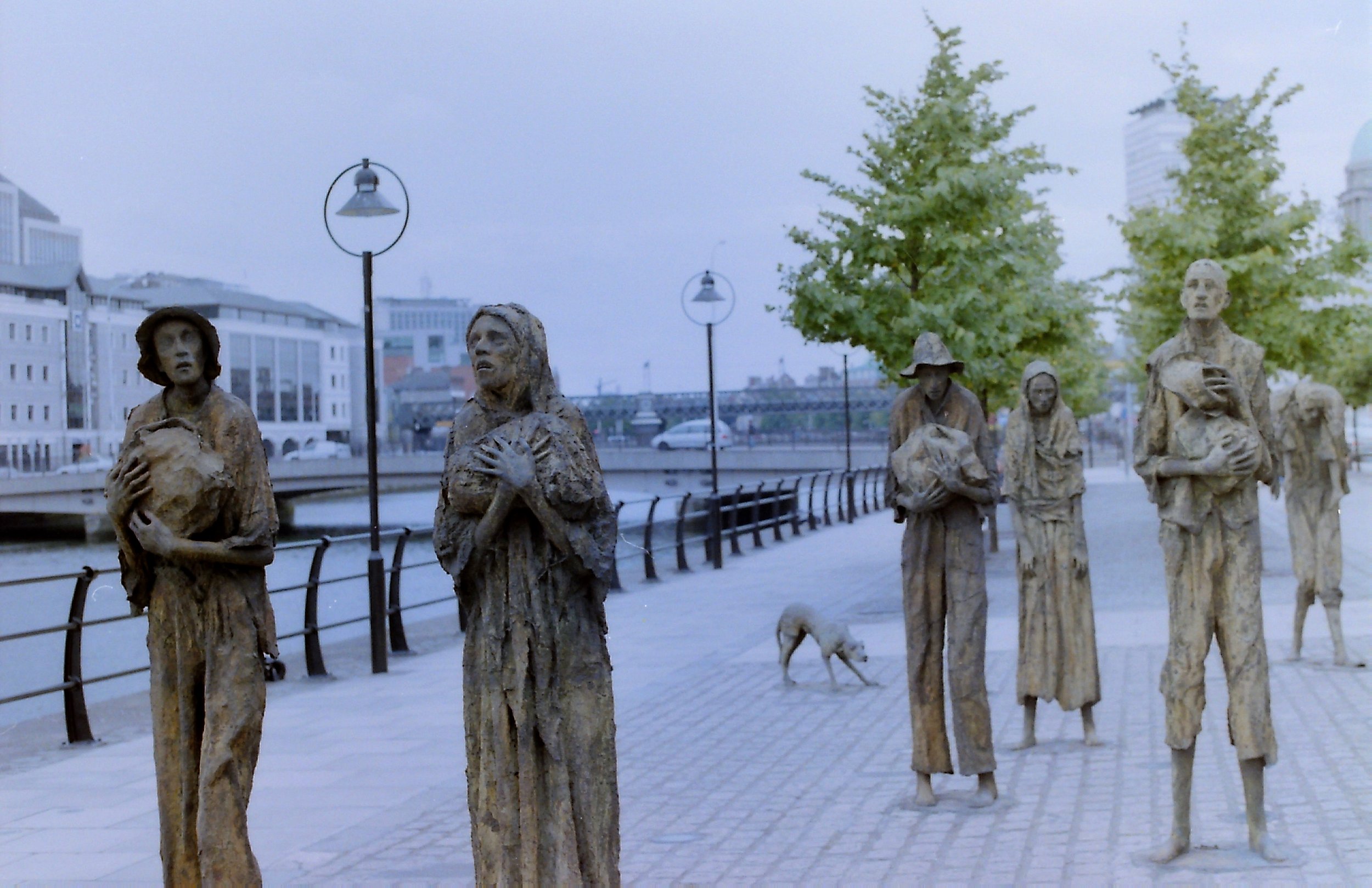 Dublino: Famine Memorial