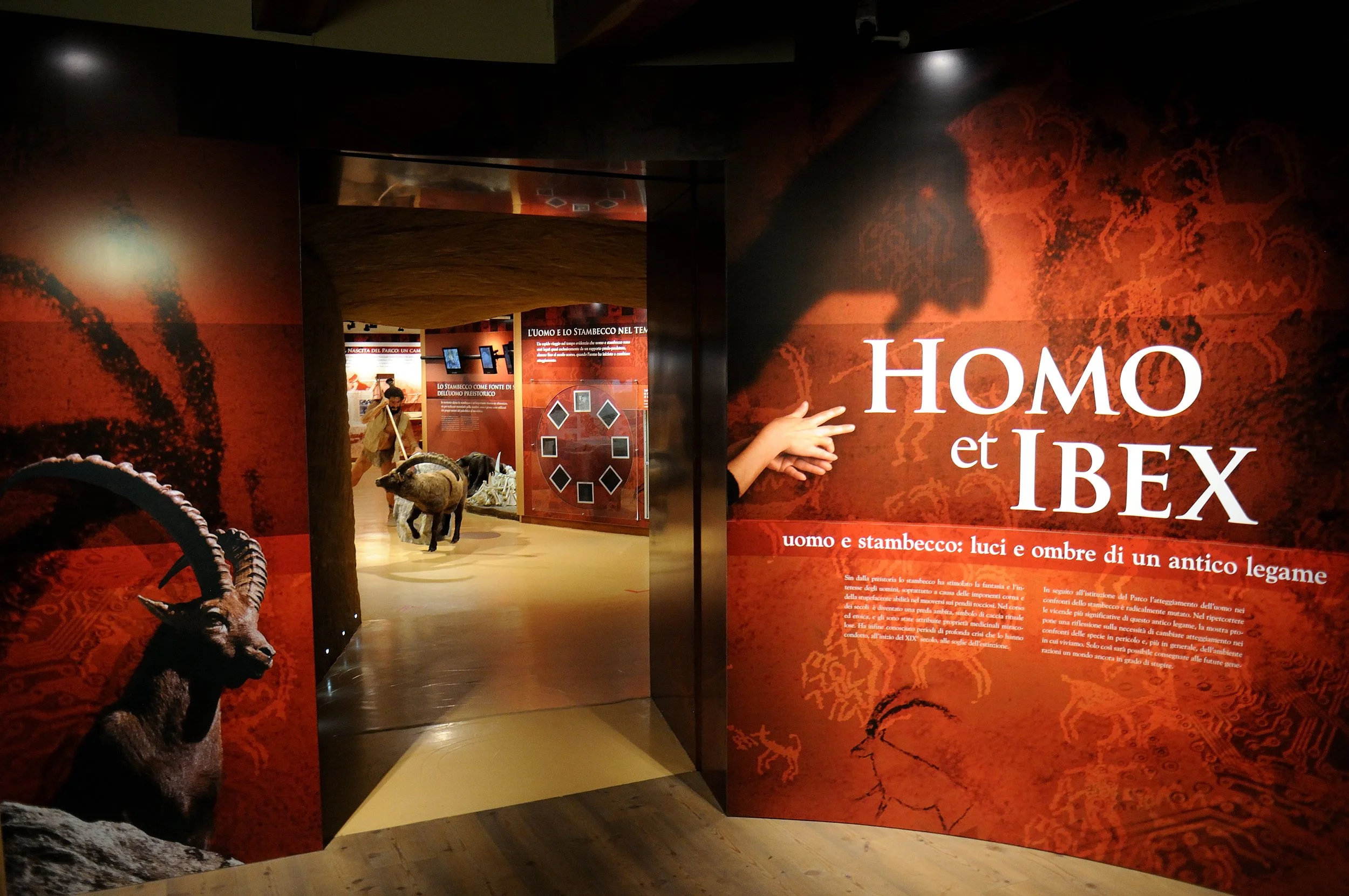 Valle Orco - Ceresole Reale, borgata Le Prese: "Homo et Ibex", mostra permanente sul rapporto fra uomo e stambecco.