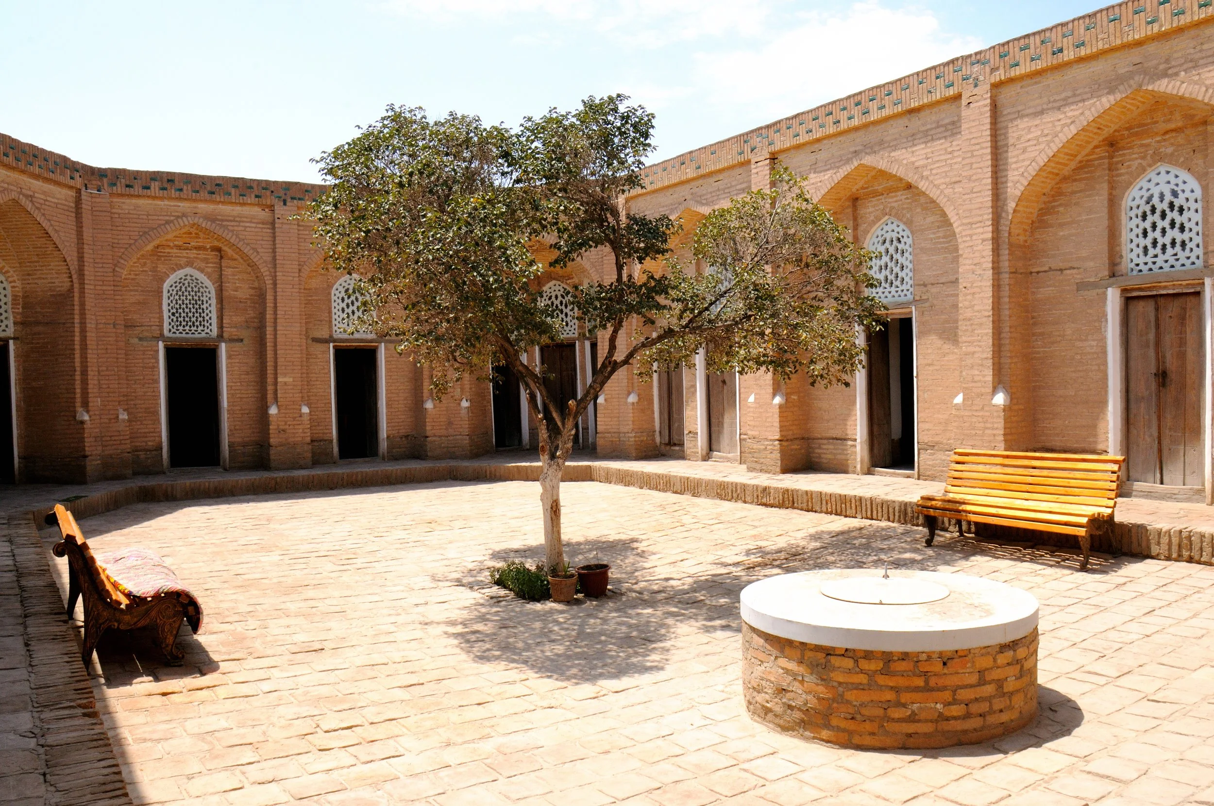 Dopo la conquista sovietica diverse madrase sono diventate dei musei. Alcune sono tornate ad essere delle scuole coraniche.