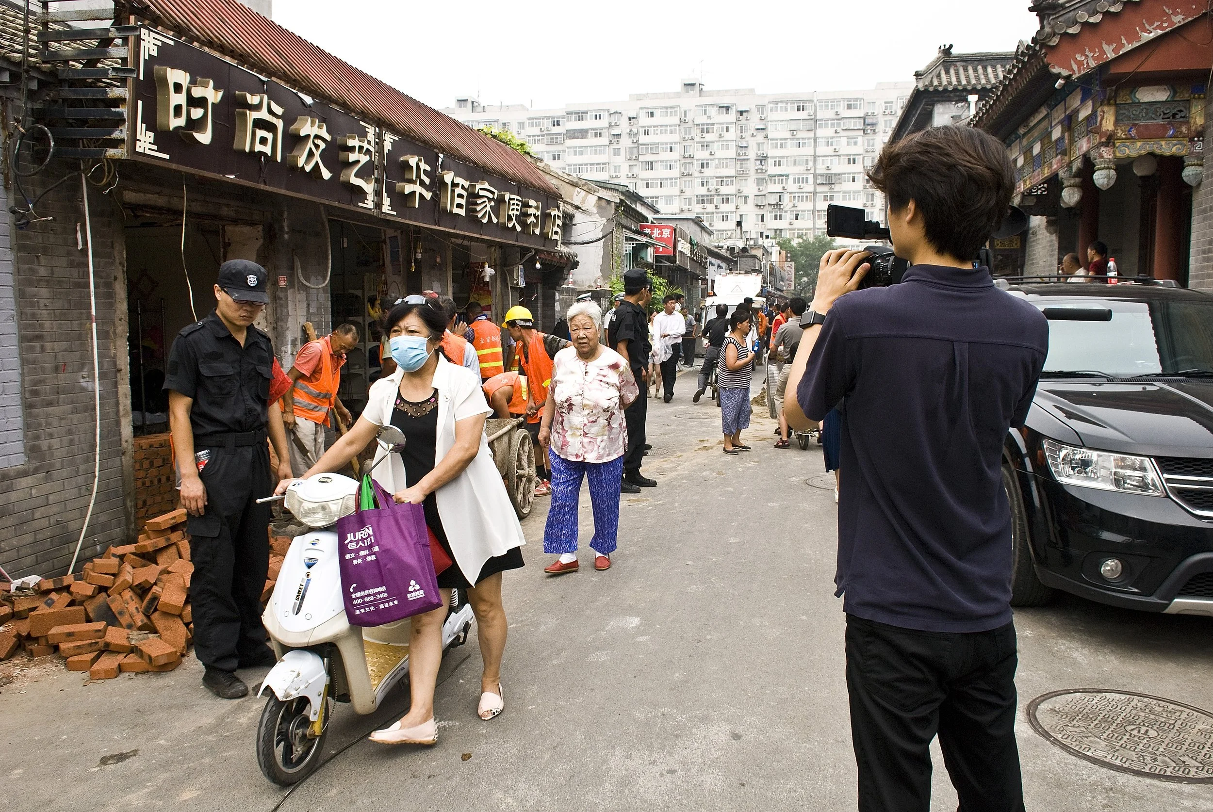 Gli ingressi vengono murati in presa diretta
