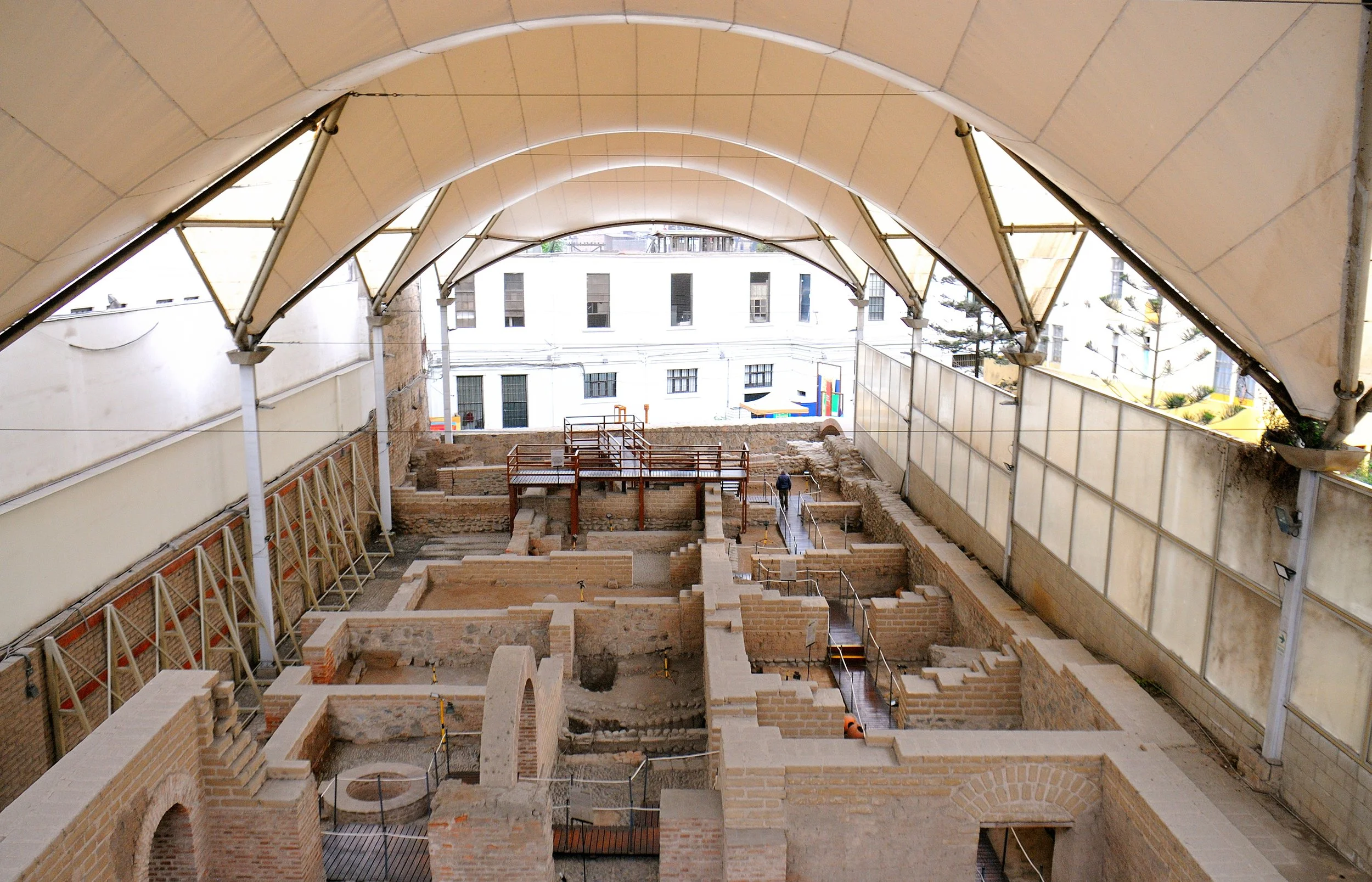 Lima - sito archeologico Bodega y Quadra