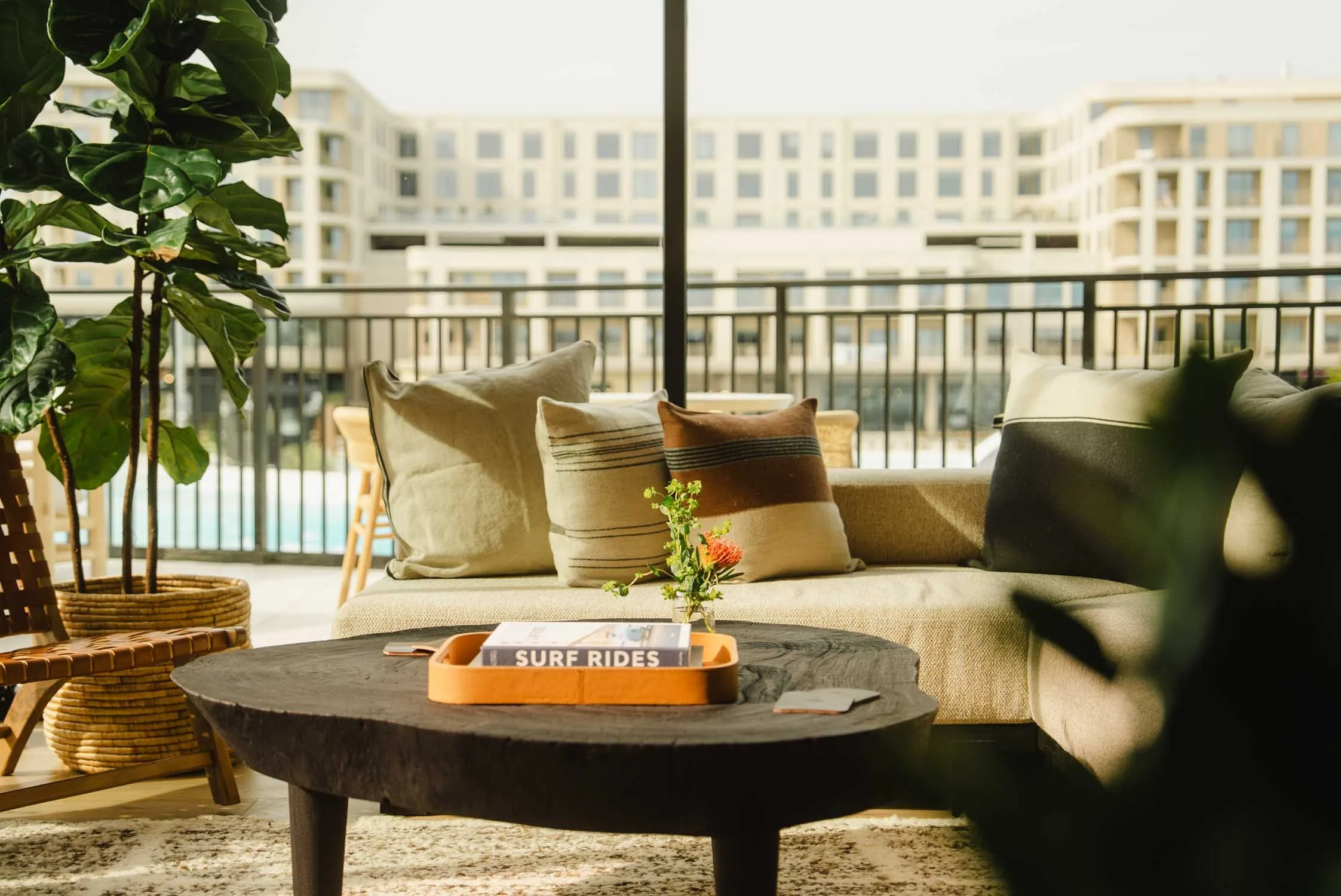 Lounge_APL View_Detail.jpg