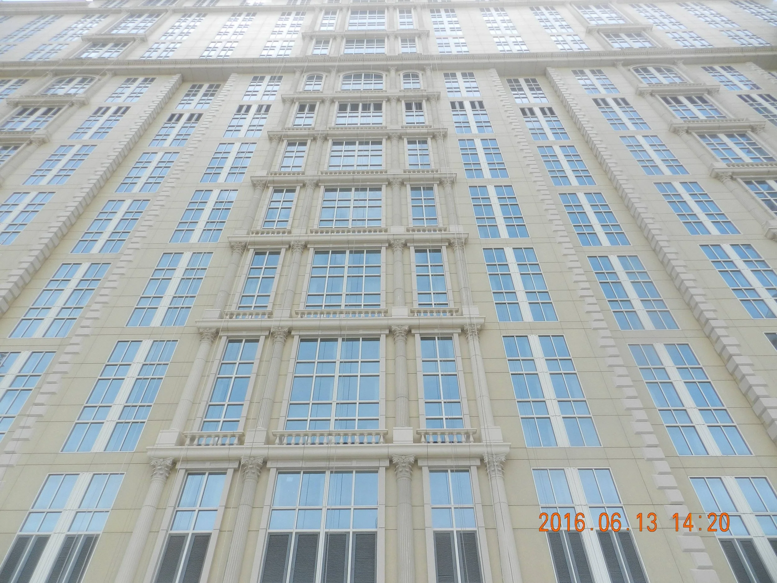 Parisian Macao (Tower)