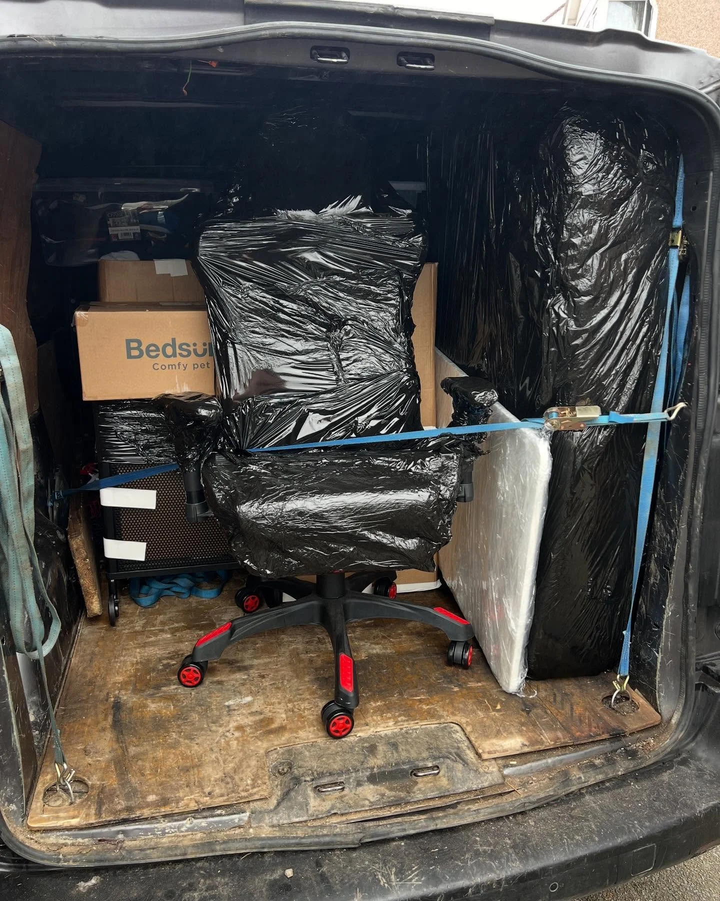 Household items moved Saturday morning✅
Woodside - Maidstone📍

#manandvanlondon #removals #van