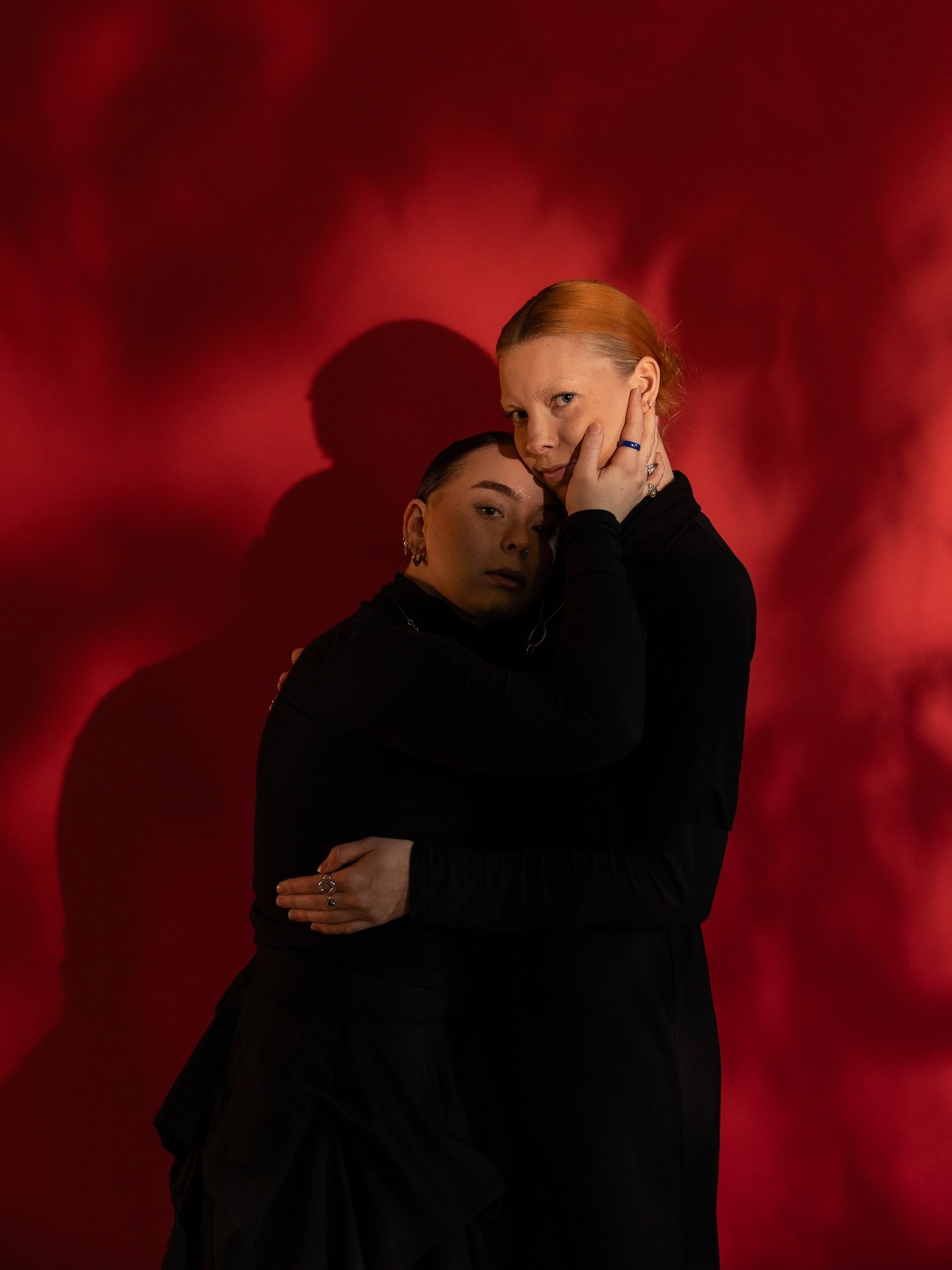 Muistot talteen budjetilla?

Rakastan pitki&auml; ja kiireett&ouml;mi&auml; milj&ouml;&ouml;kuvauksia, ja niit&auml; suosittelenkin kaikille, joilla on sellaisiin mahdollisuus! Kuitenkin, etenkin nyt s&auml;iden ollessa mit&auml; ovat (en Keski-Euroo