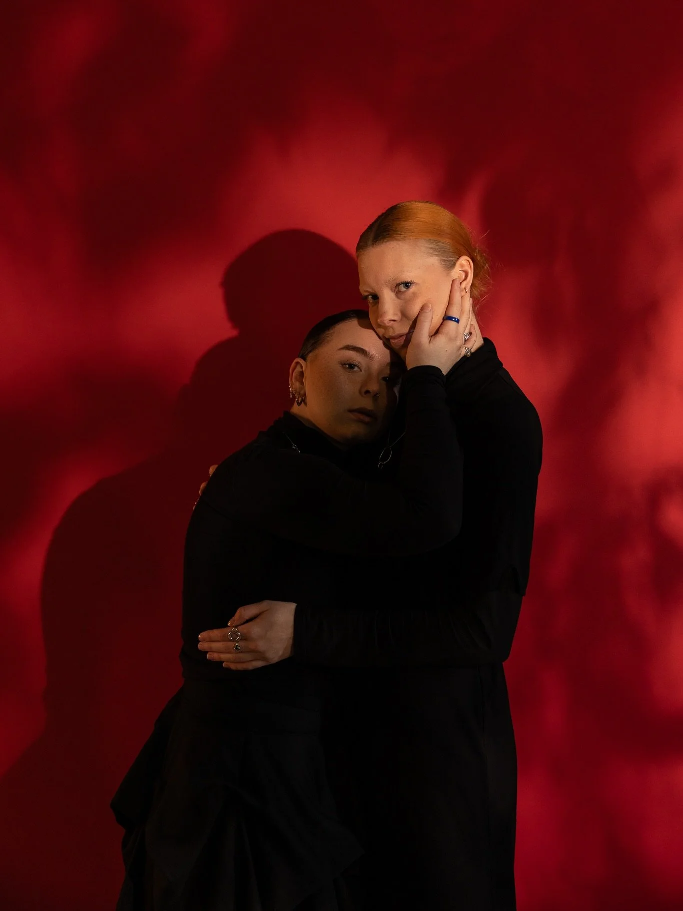 Muistot talteen budjetilla?

Rakastan pitki&auml; ja kiireett&ouml;mi&auml; milj&ouml;&ouml;kuvauksia, ja niit&auml; suosittelenkin kaikille, joilla on sellaisiin mahdollisuus! Kuitenkin, etenkin nyt s&auml;iden ollessa mit&auml; ovat (en Keski-Euroo