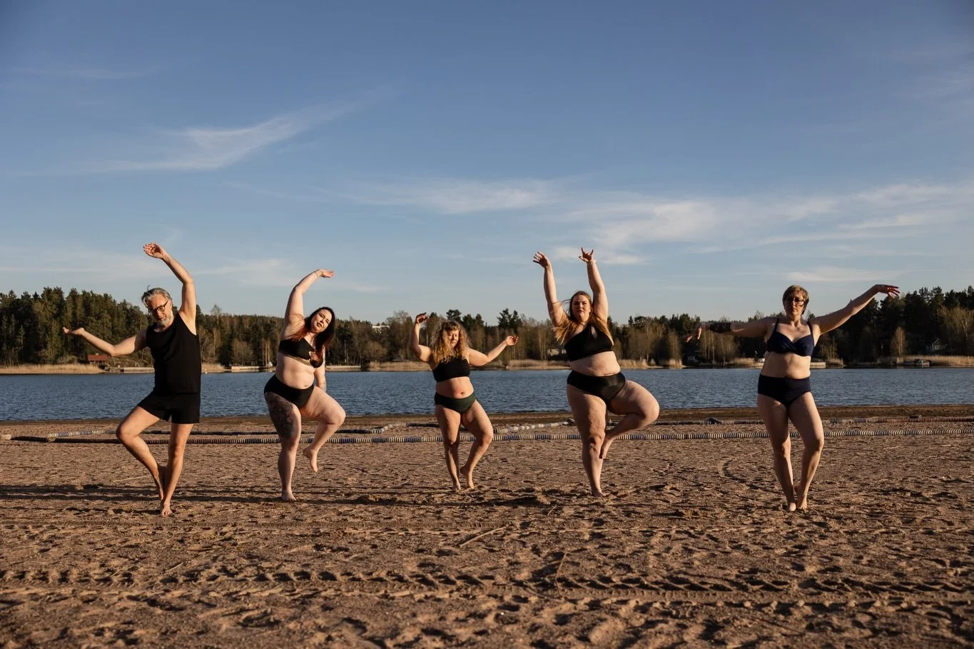 Valon lis&auml;&auml;ntyess&auml; alkaa taas vauhti kiihty&auml;. Vaikka ty&ouml;n alla on yht&auml; sun toista ja taloudellinen tilanne sellainen, ett&auml; pit&auml;isi oikeasti keskitty&auml; asioihin joista saa rahaa (TYLS&Auml;&Auml;), ainakin k
