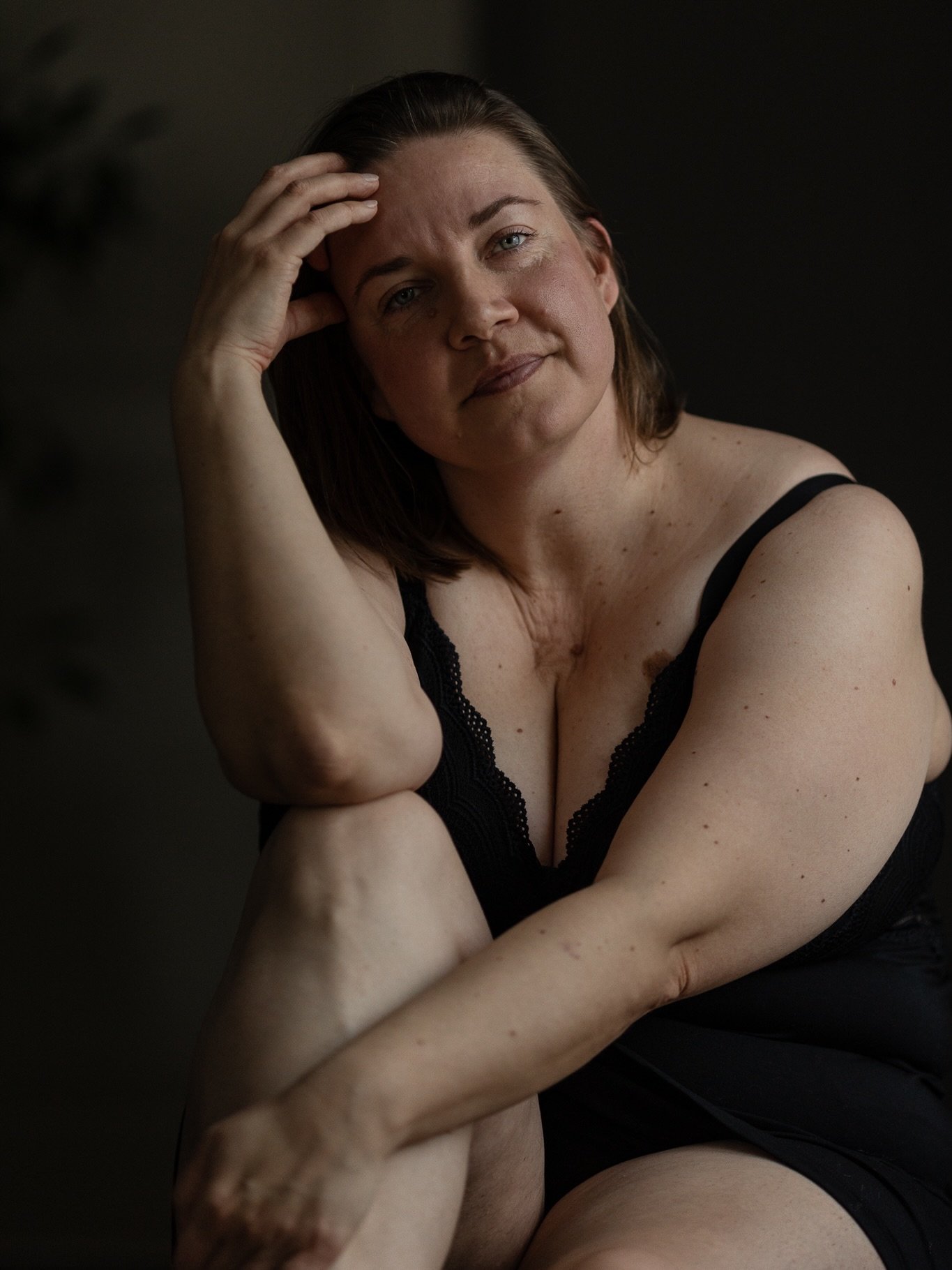 Yksi parhaista asioista mit&auml; itselleen voi tehd&auml;, on saavuttaa rauha itsen ja oman ulkon&auml;&ouml;n kanssa. Ihan kokemuksesta (ja monen asiakkaan kokemuksesta) voin kertoa, ett&auml; valokuvilla on t&auml;ss&auml; valtava voima, ainakin k