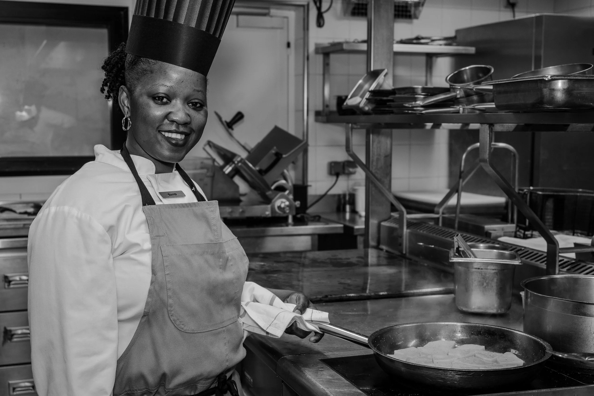 Hotel Renaissance Arc de Triomphe 00142.jpg