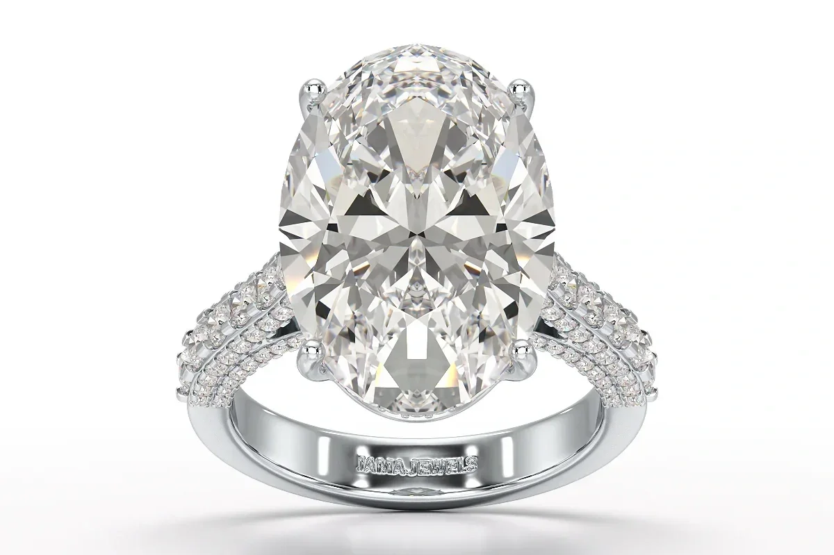 Aryna Sabalenka’s engagement ring featuring a large oval cut diamond of approximately 12 carats set in platinum with a hidden emerald halo beneath the centre stone.