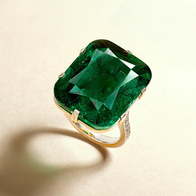 A 32ct Emerald at Sotheby’s: Inside Investment-Grade Green Gemstones