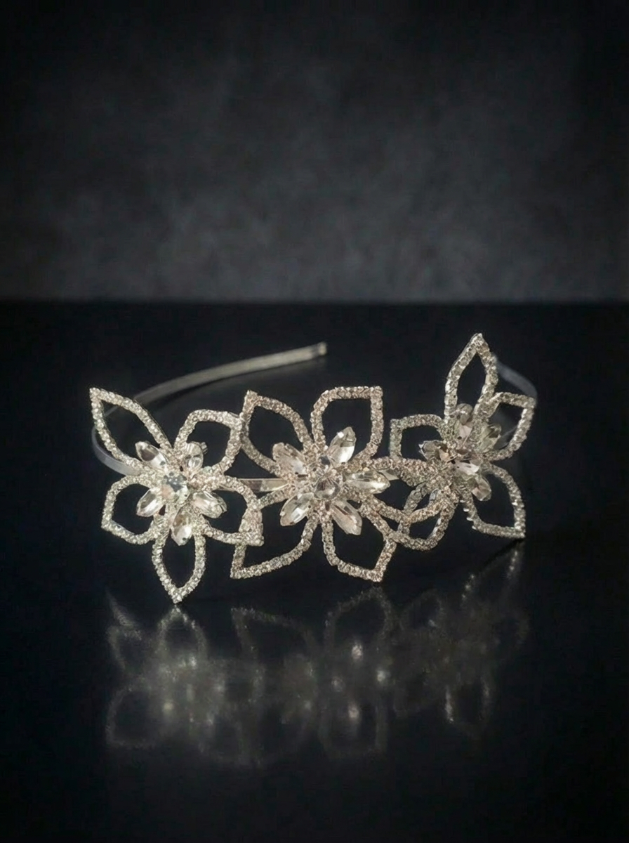 Tiara Crystal Bloom – Silver Plated_3.png
