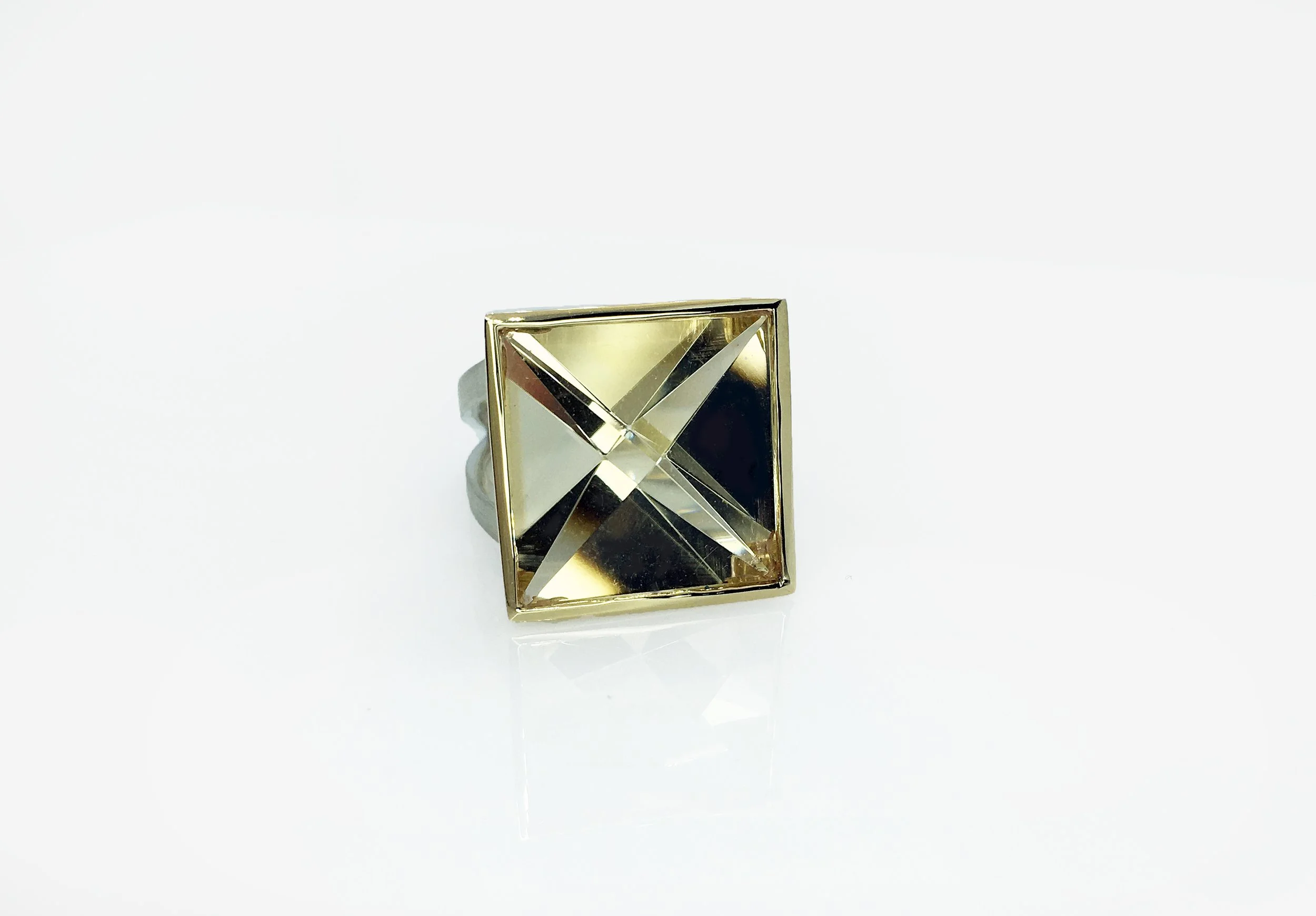 citrine-context-cut-vitrine-ring-top.jpg