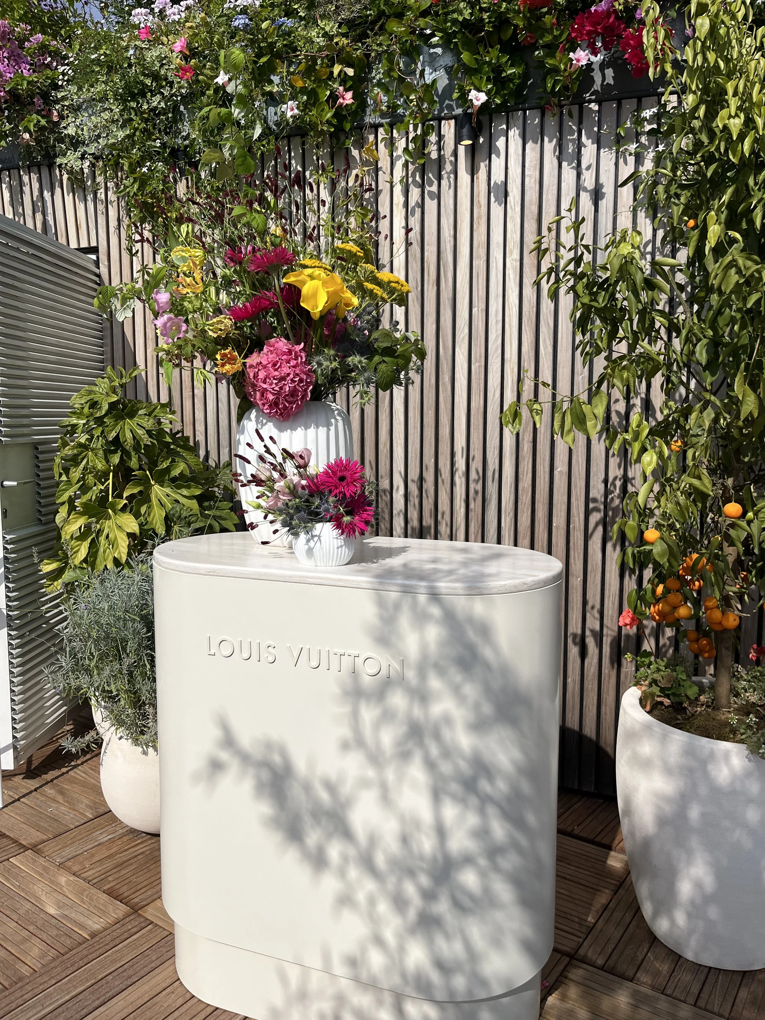 Activation florale pour Louis Vuitton pendant la Fashion Week de Paris. 