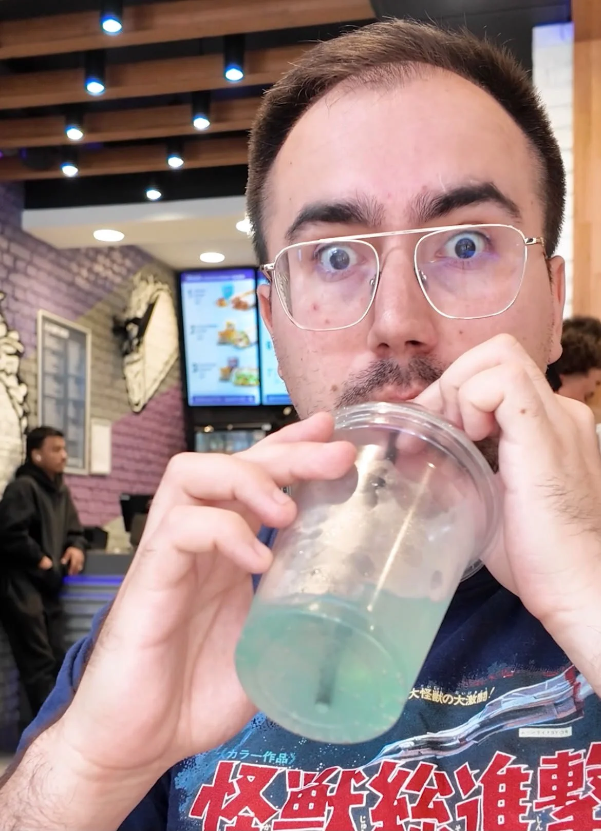 A viral TikTok review of a new Taco Bell item