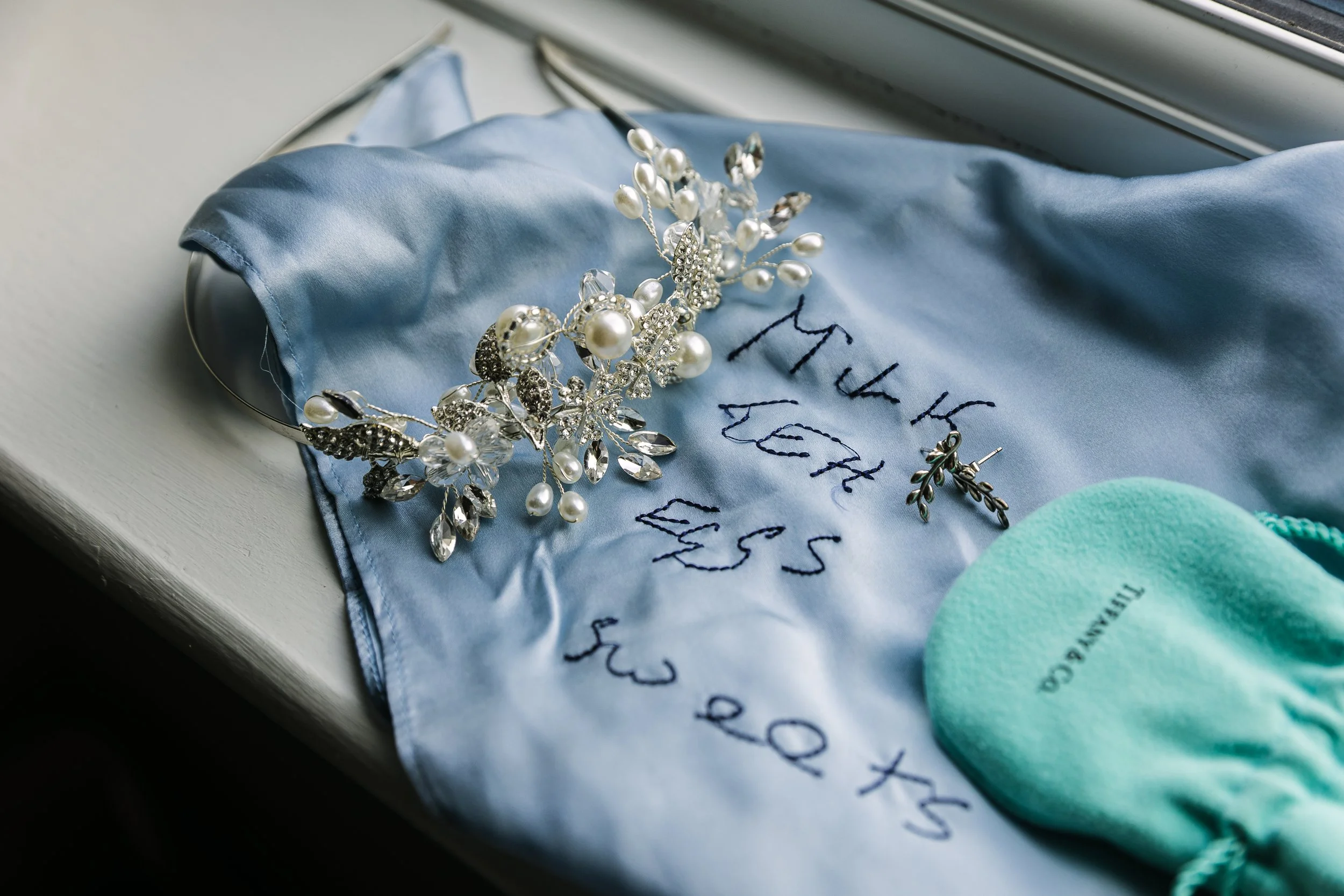 UK Wedding Traditions: Which Should You Keep, Ditch, or Modernise?