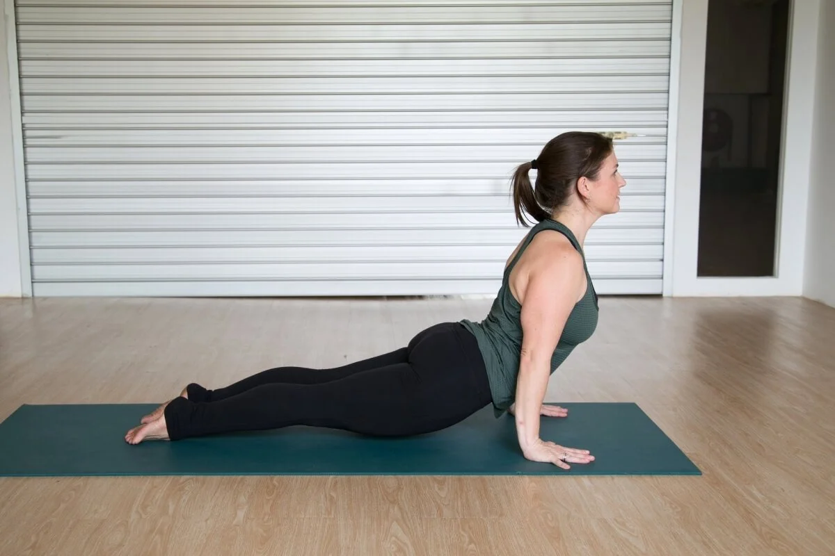 One Magical Cue for Shoulder Alignment in Upward Facing Dog