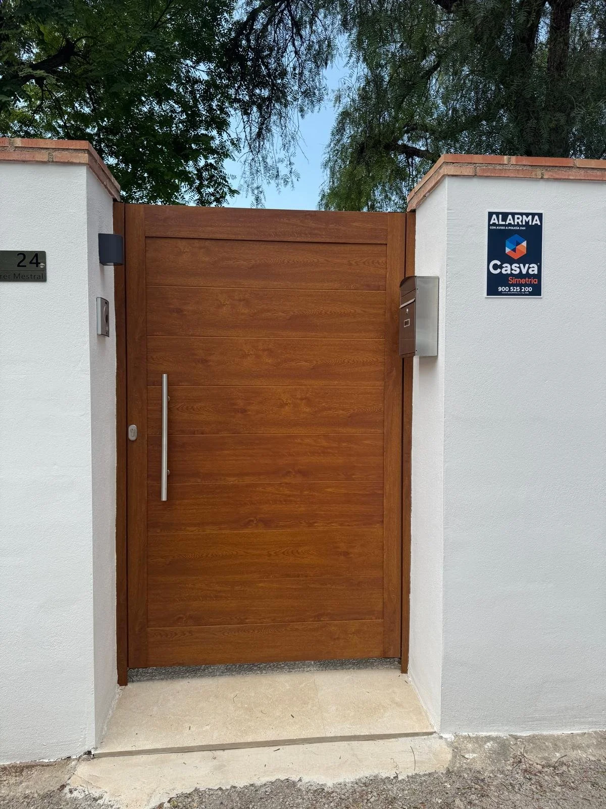 Puerta exterior madera