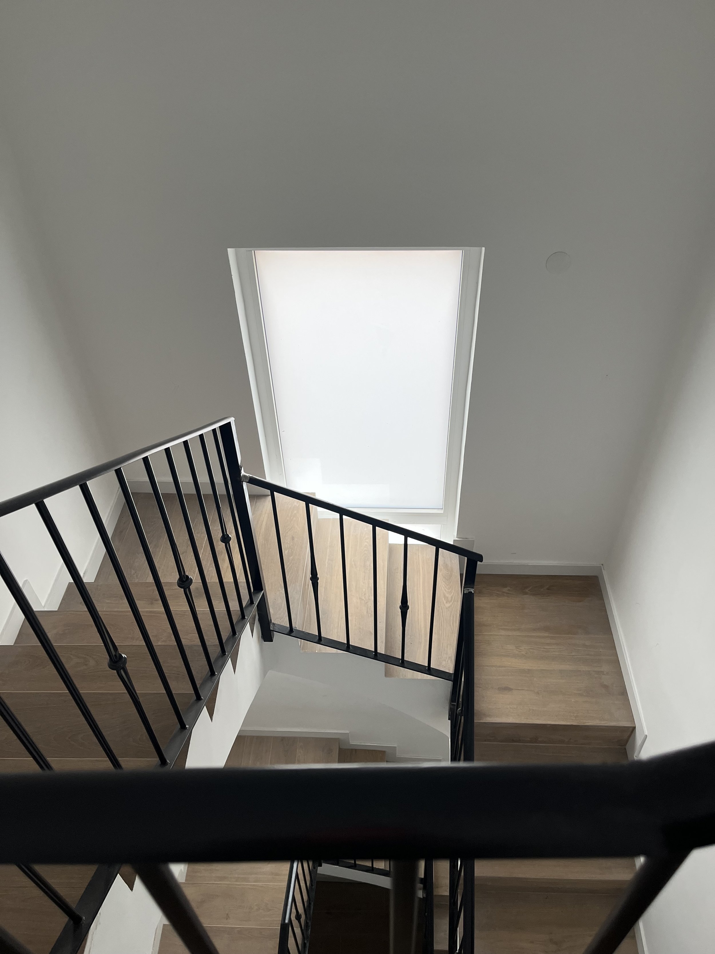 Tragaluz en escalera