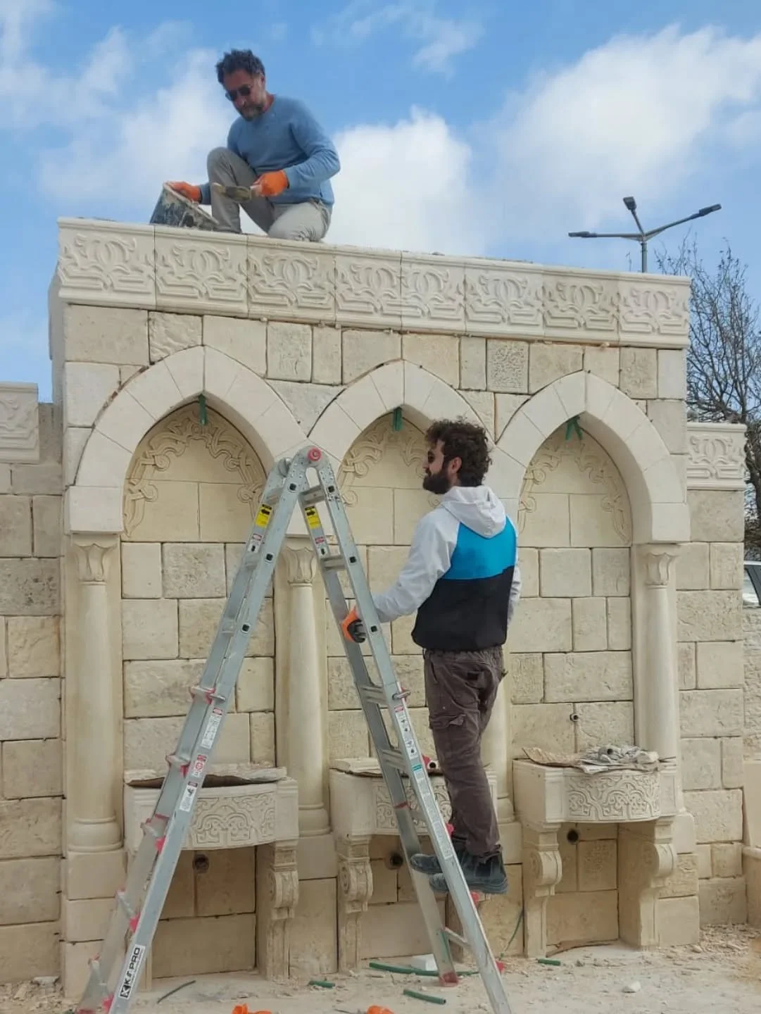 مغاسل عين الماء في اليعفوري عليه السلام. 
تصميم وصناعة القطع وتنفيذ ستوديو تشكيل.